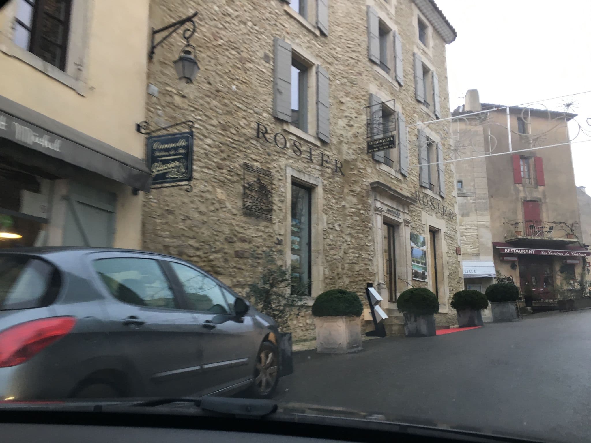 Street view near Odalys, Gordes — © mickael_v (CC BY-SA · Mapillary)