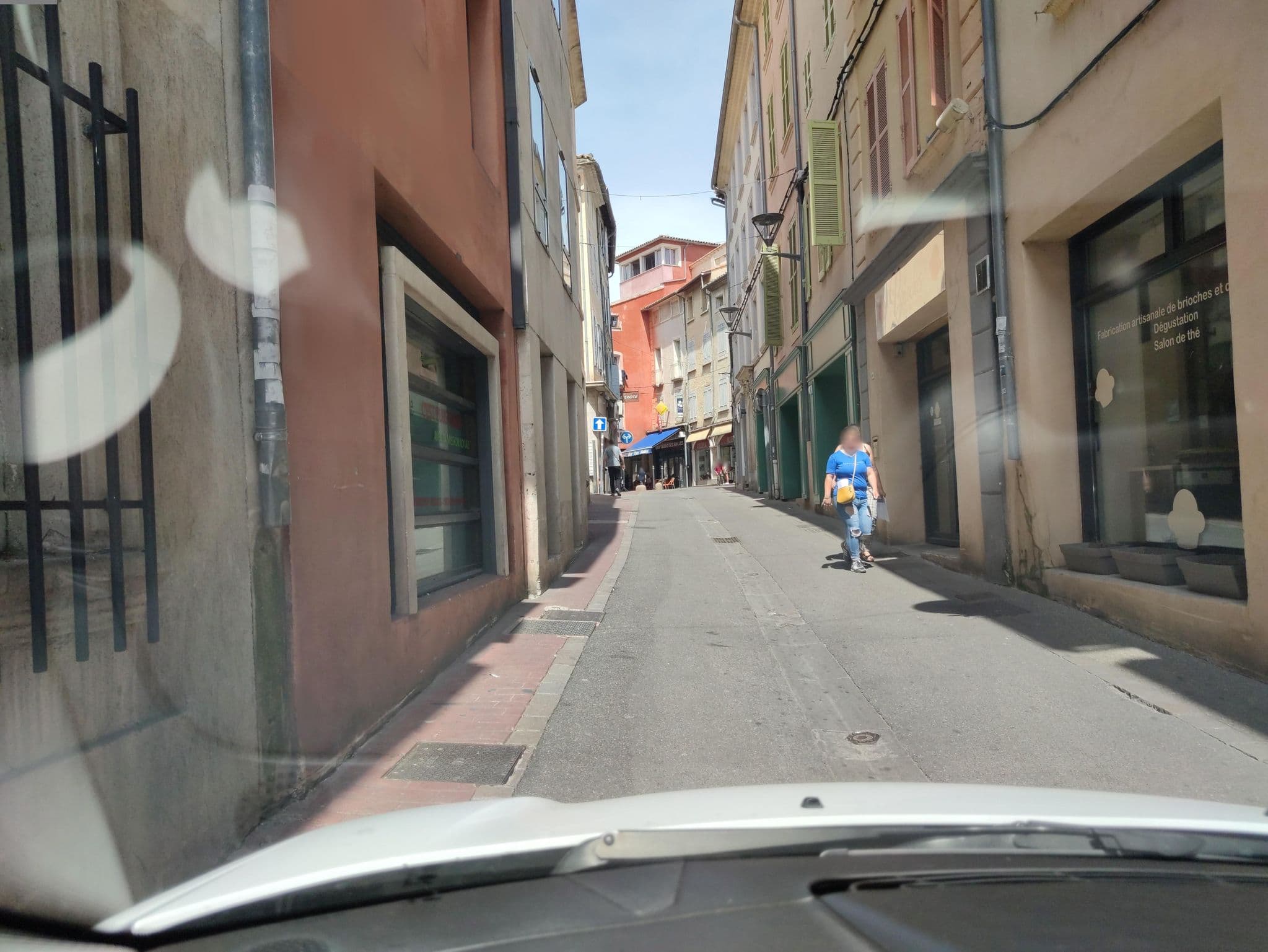 Street view near Hôtel le Malaga, Carpentras — © zimmy (CC BY-SA · Mapillary)