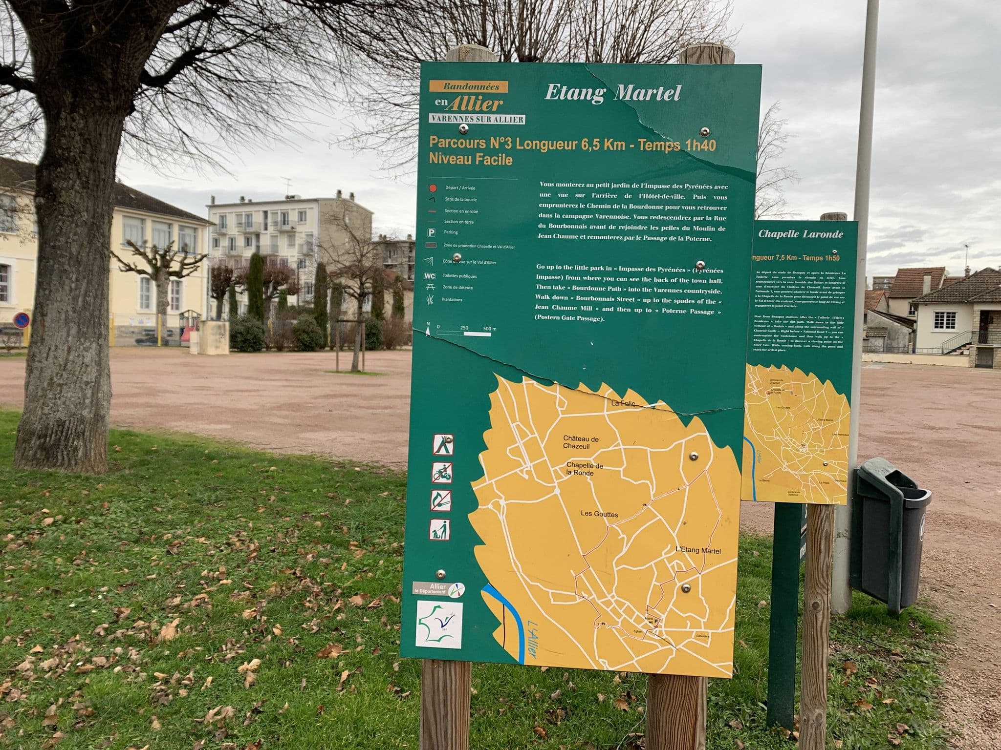 Street view near Aire camping-car centre-bourg Varennes-sur-Allier, Varennes-sur-Allier — © labeldestination_jc (CC BY-SA · Mapillary)