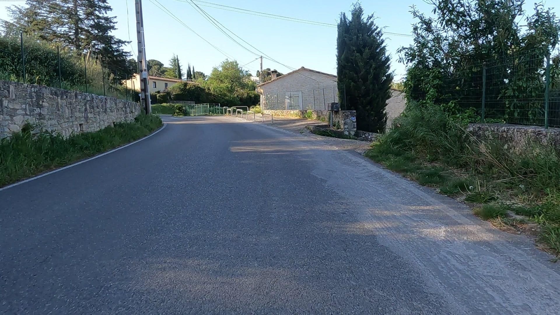 Street view near La Maison de Nanouche, Pernes-les-Fontaines — © SIG_2-SORGUESDUCOMTAT (CC BY-SA · Mapillary)