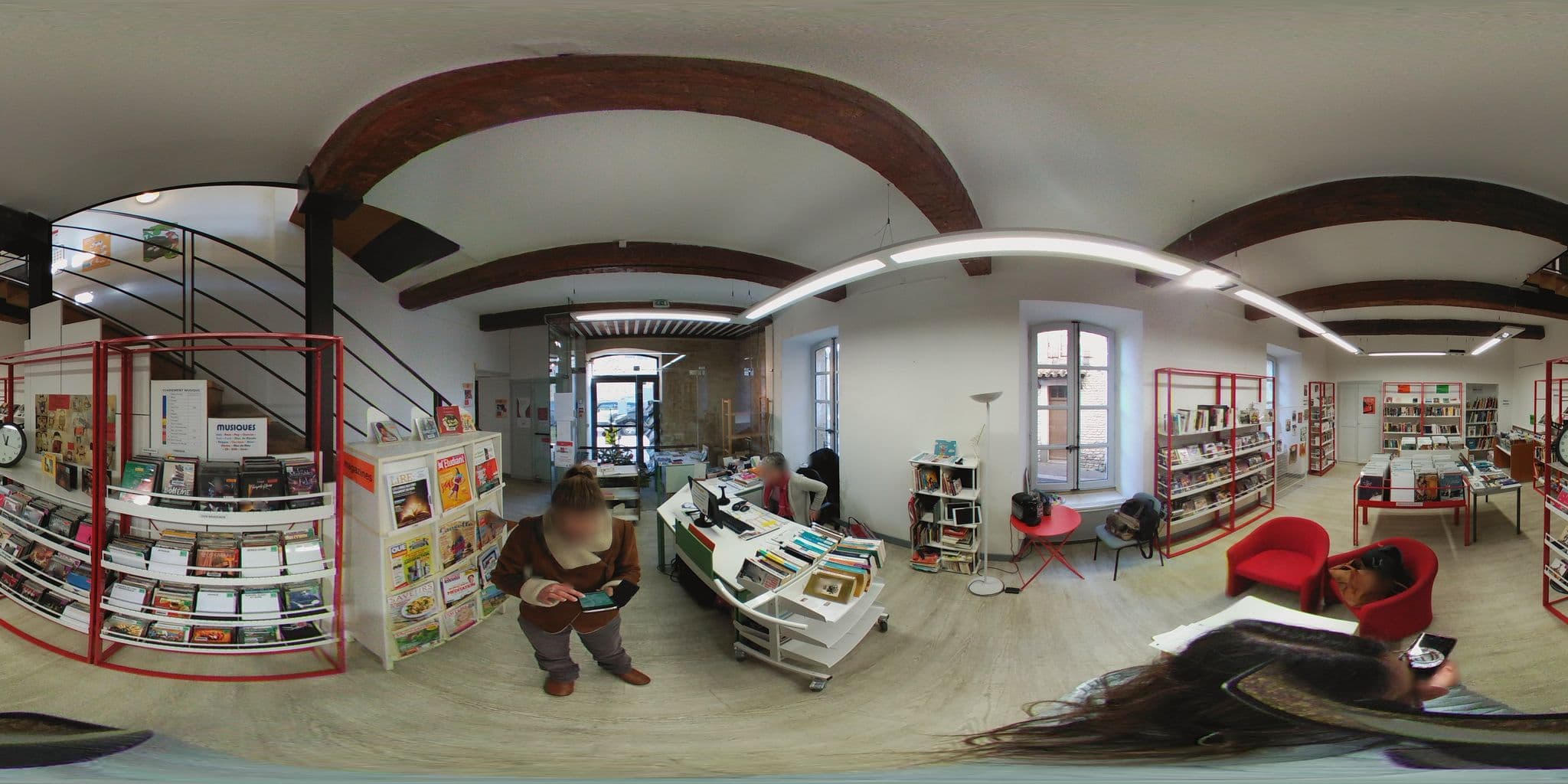 Street view near Richard Marius, Lagnes — © mediacavaillon (CC BY-SA · Mapillary)