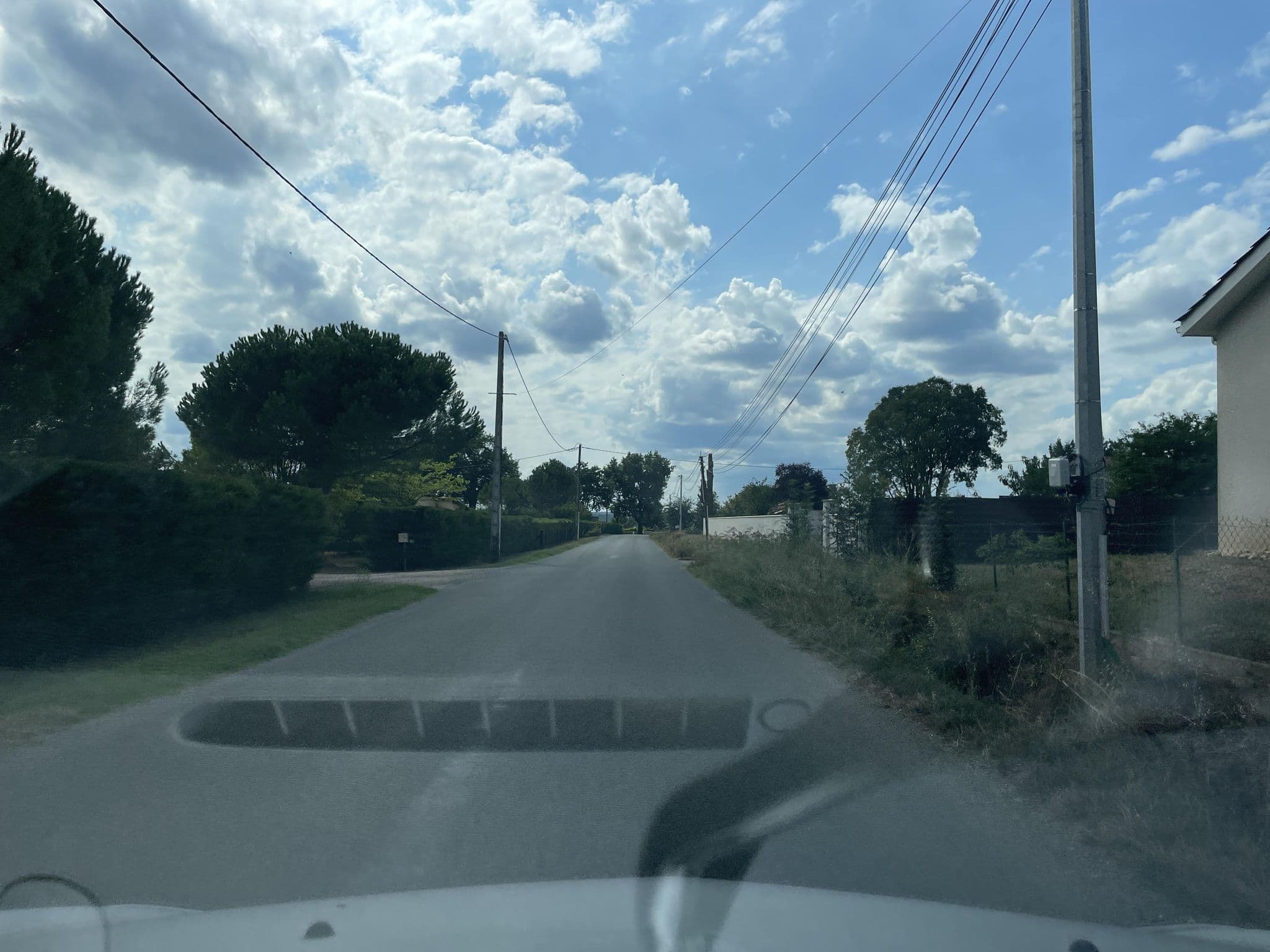 Street view near Le Clos Castel, Casteljaloux — © Kadebe (CC BY-SA · Mapillary)
