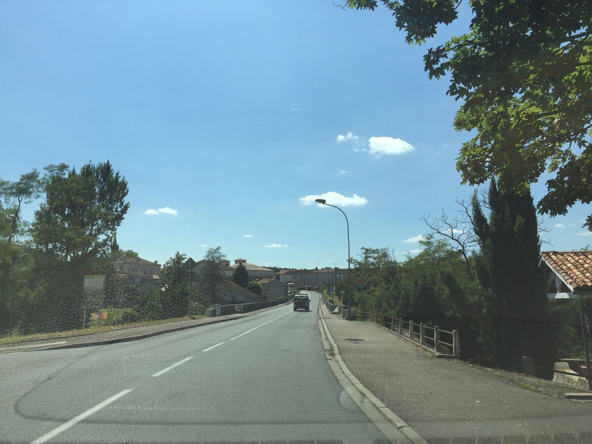 Street view near Chambre d'hotes Moulin des Tours, Barbaste — © pgiraud (CC BY-SA · Mapillary)