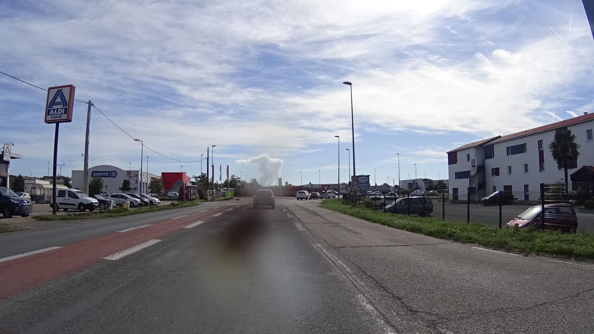 Street view near Hôtel Balladins balladins Agen-Castelculier Castelculier, Bon-Encontre — © philamos (CC BY-SA · Mapillary)