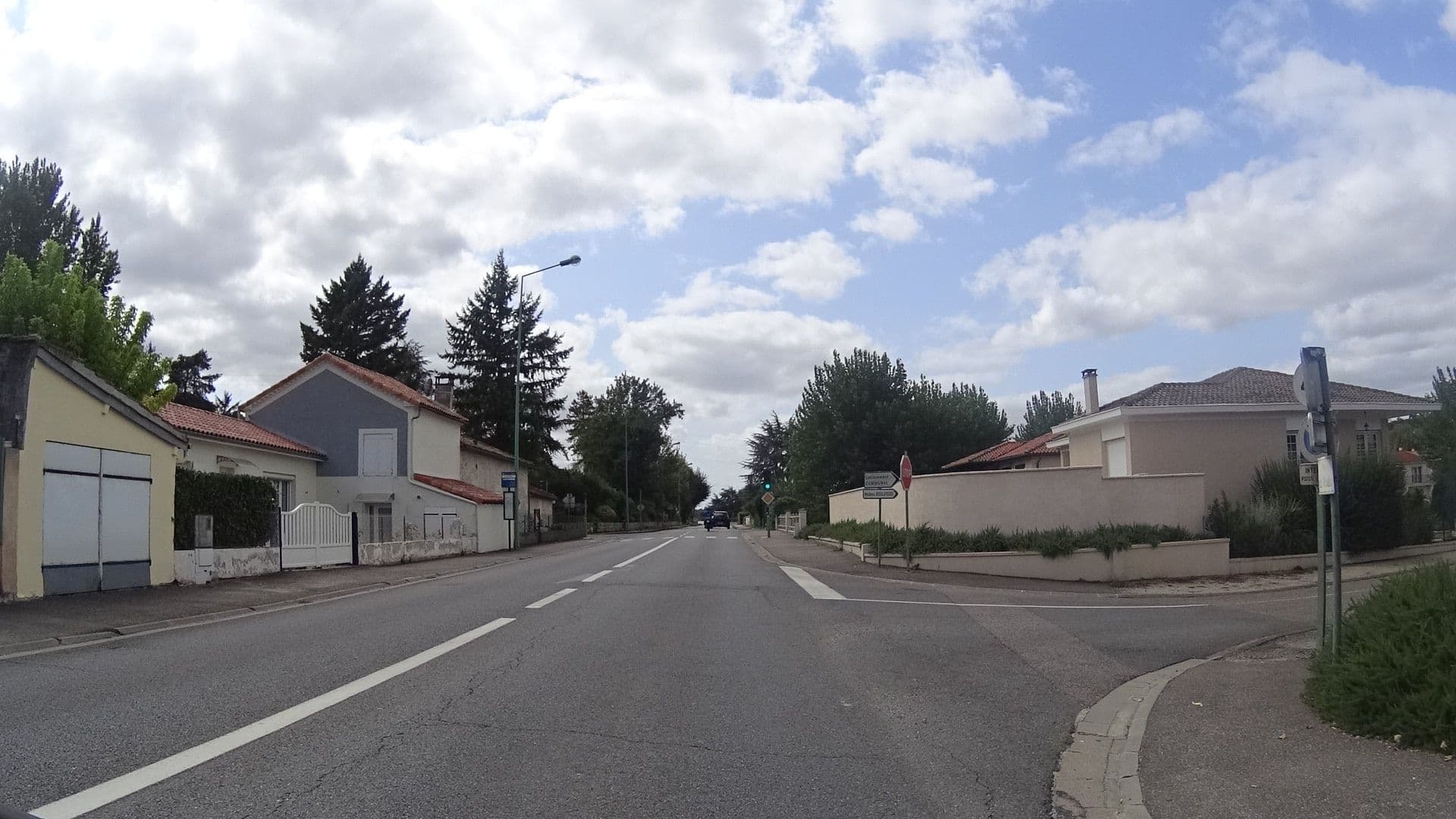 Street view near Citotel Auberge d'Occitanie, Pont-du-Casse — © philamos (CC BY-SA · Mapillary)
