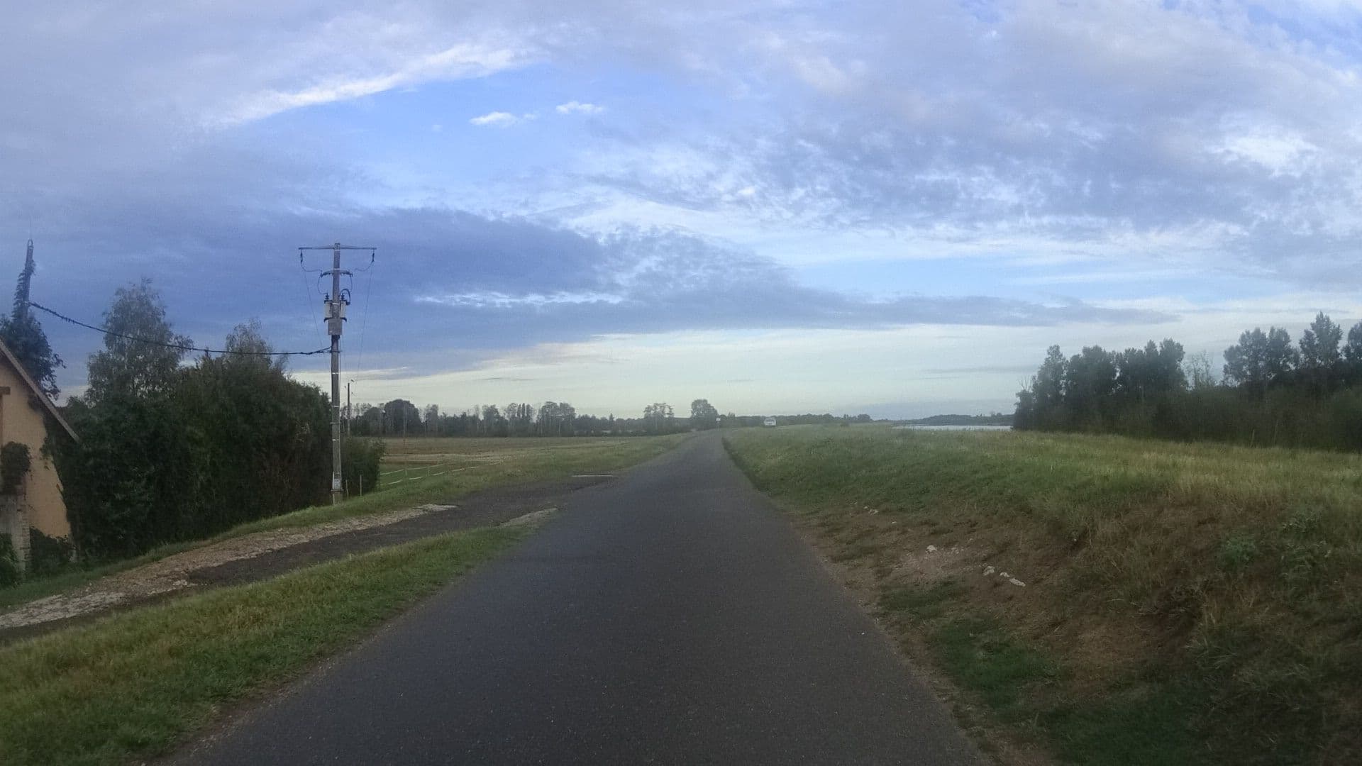 Street view near Les Gorgeats, Sully-sur-Loire — © ramap (CC BY-SA · Mapillary)