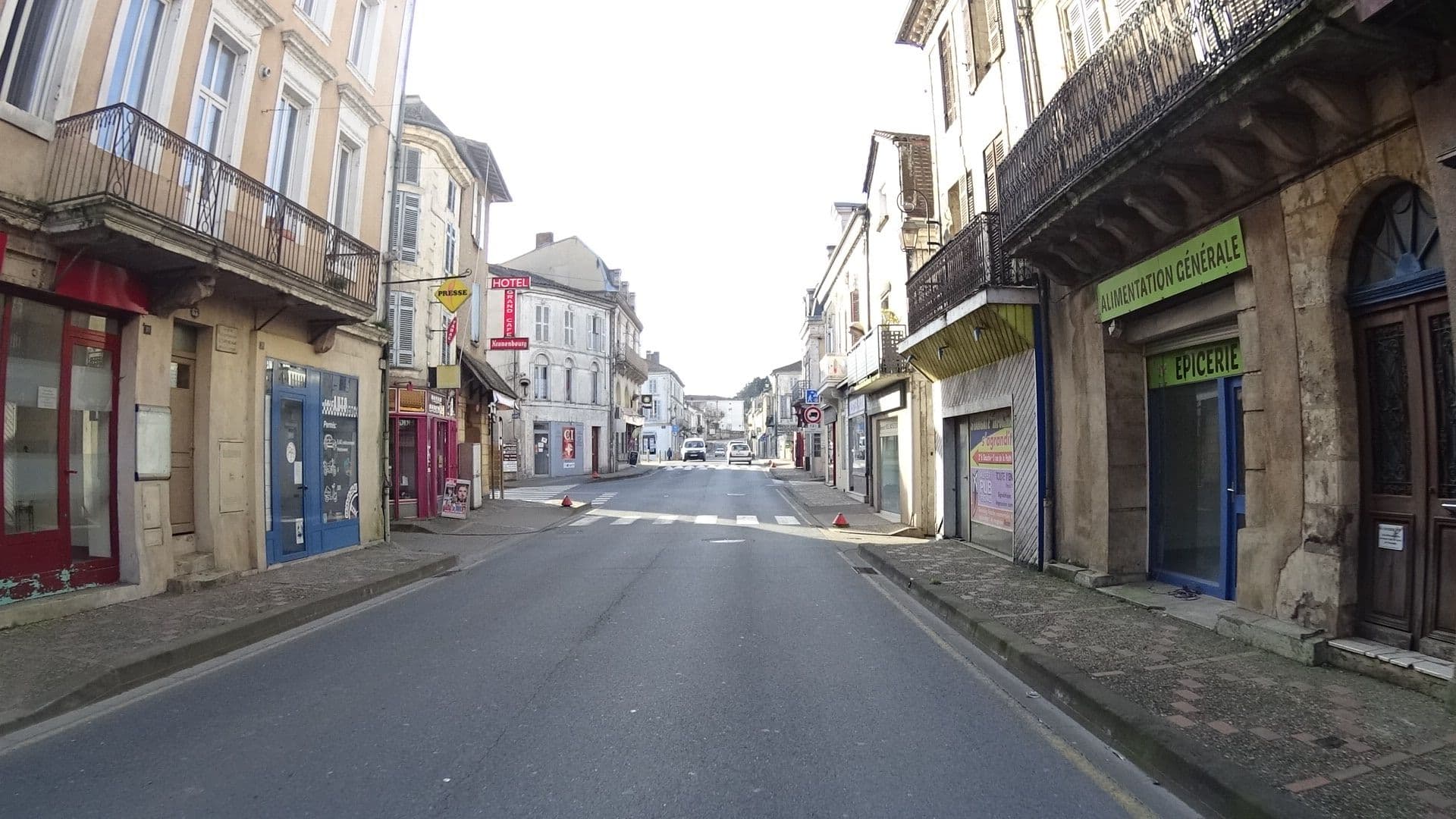 Street view near Le Teppa'z, Mussidan — © vincentrando24 (CC BY-SA · Mapillary)
