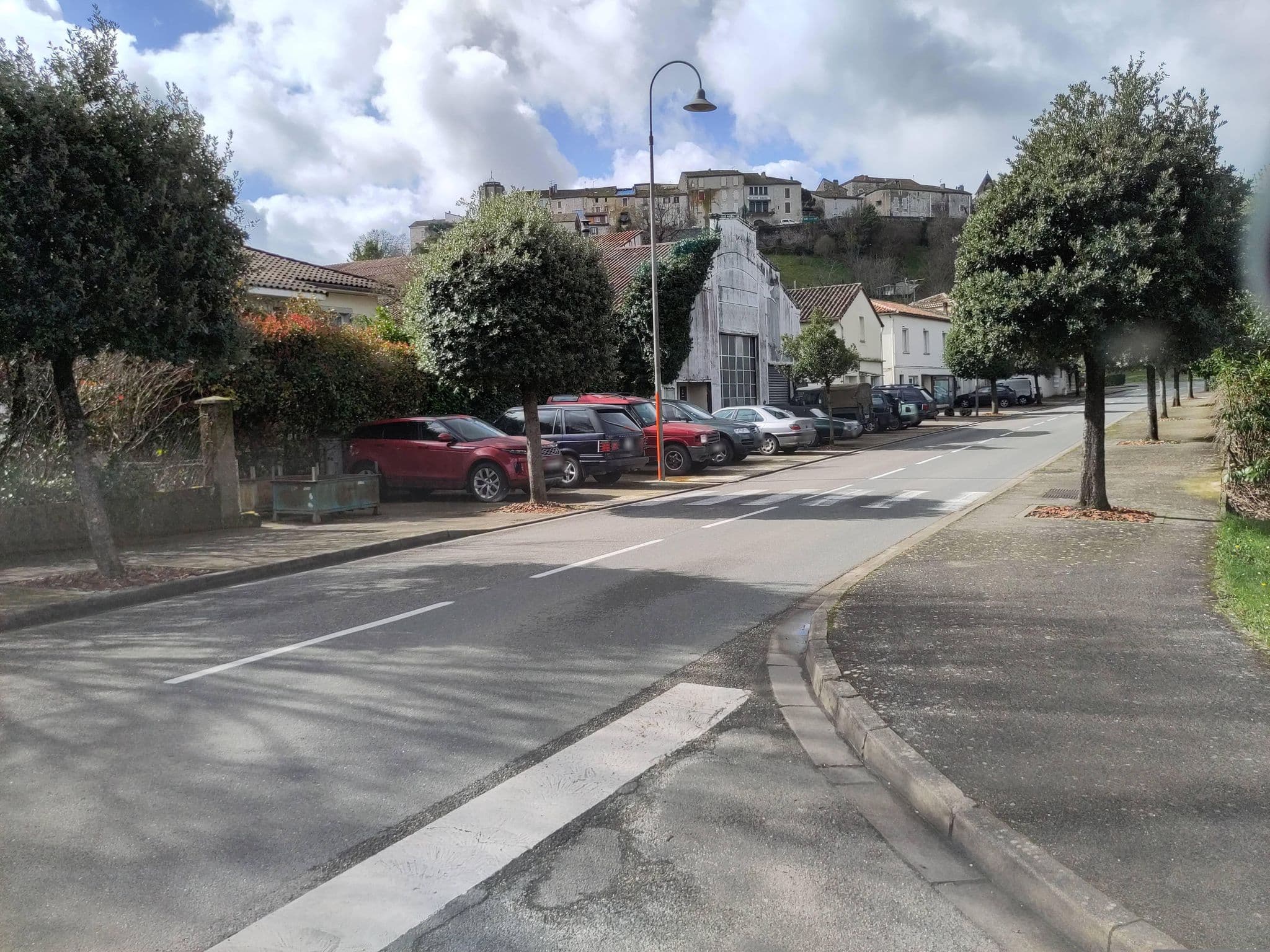 Street view near Roux Patrice Yves, Montaigu-de-Quercy — © DavOfFr (CC BY-SA · Mapillary)