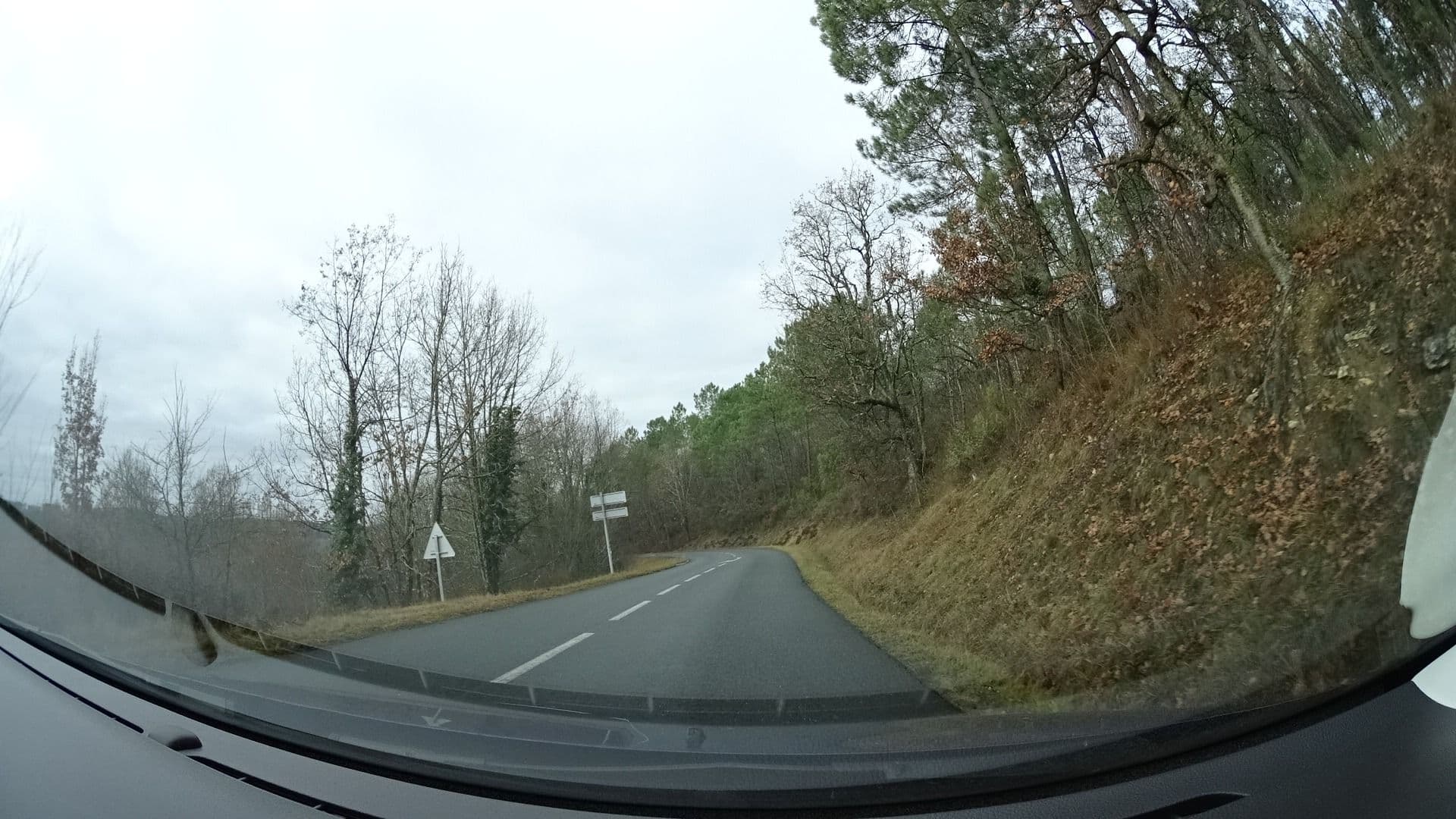 Street view near Barrain Robert, Sarlat-la-Canéda — © sashazykov (CC BY-SA · Mapillary)