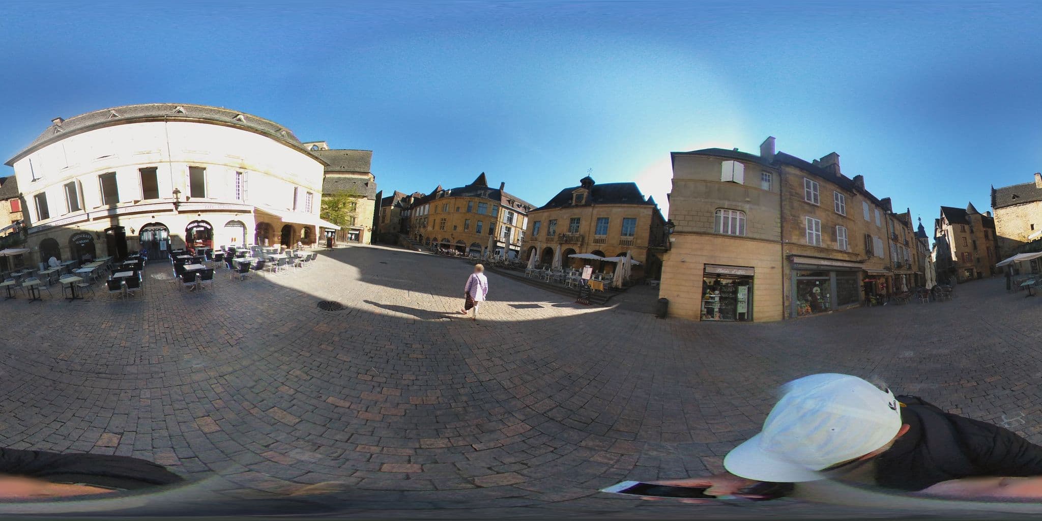 Street view near Les Toits de Sarlat, Sarlat-la-Canéda — © zors1843 (CC BY-SA · Mapillary)