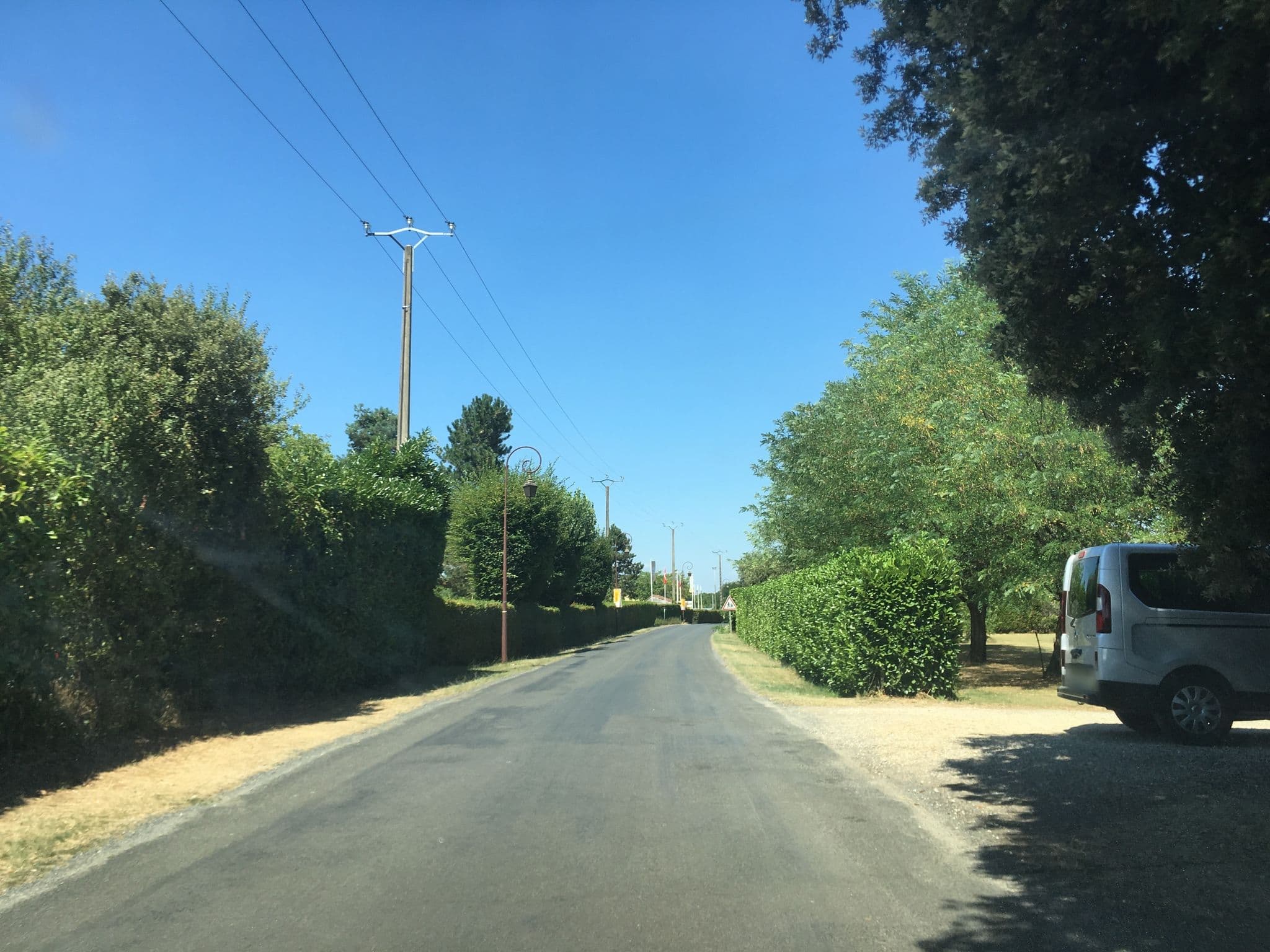 Street view near Oustal du Chêne Vert, Salignac-Eyvigues — © unmap (CC BY-SA · Mapillary)
