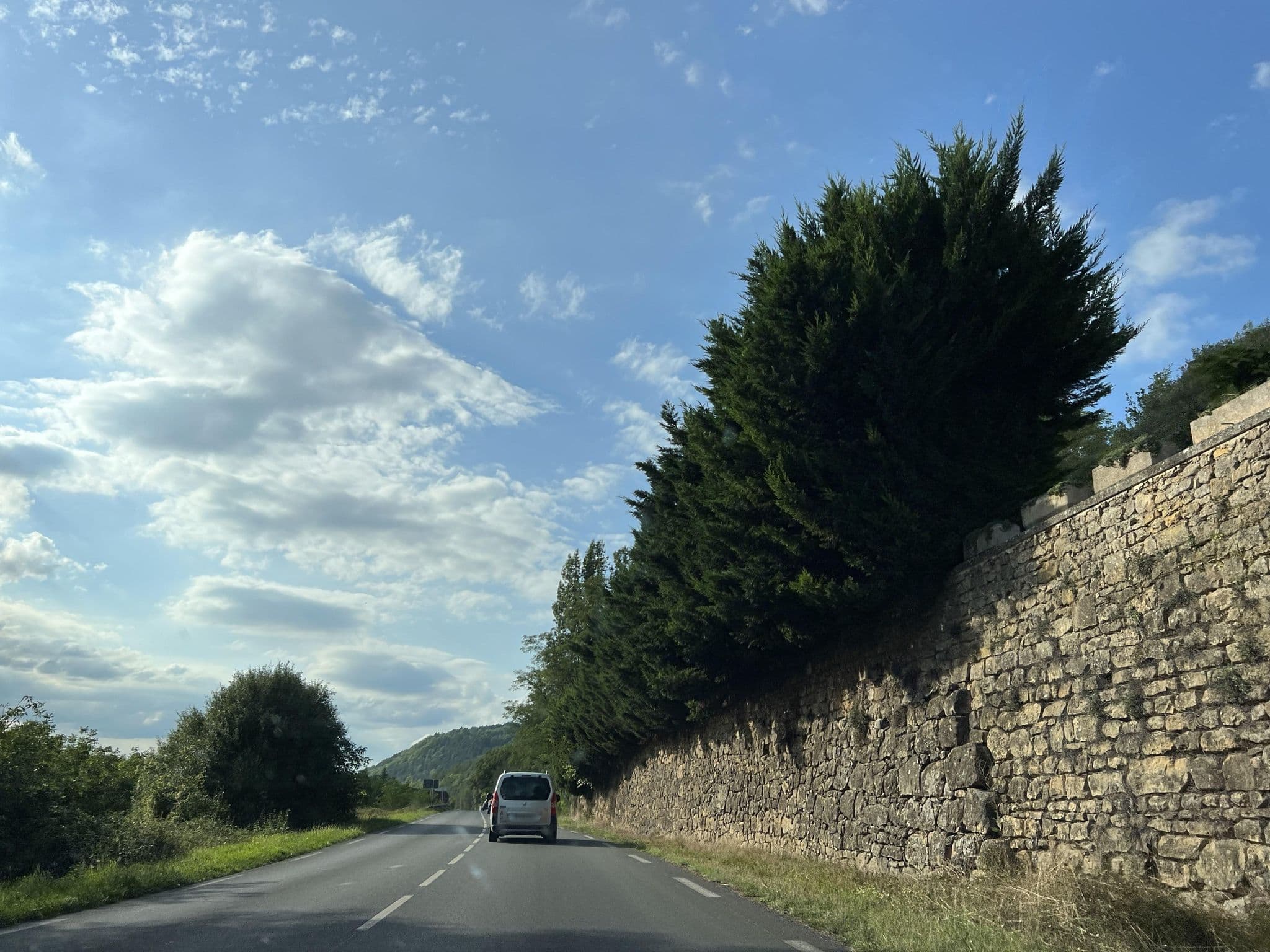 Street view near Les Gites des Cauffours, Belvès — © ottor (CC BY-SA · Mapillary)