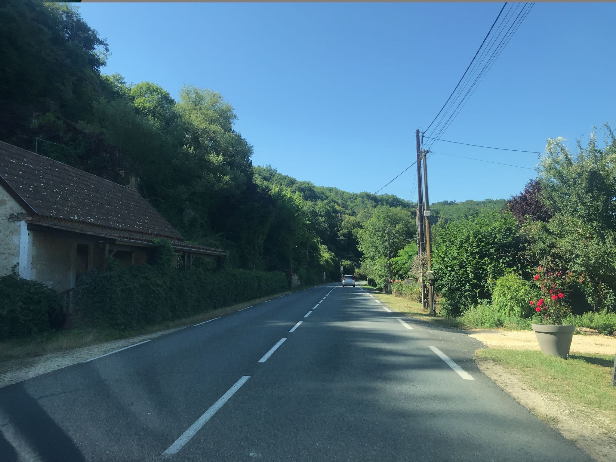 Street view near Les Gitouteaux, Le Bugue — © unmap (CC BY-SA · Mapillary)