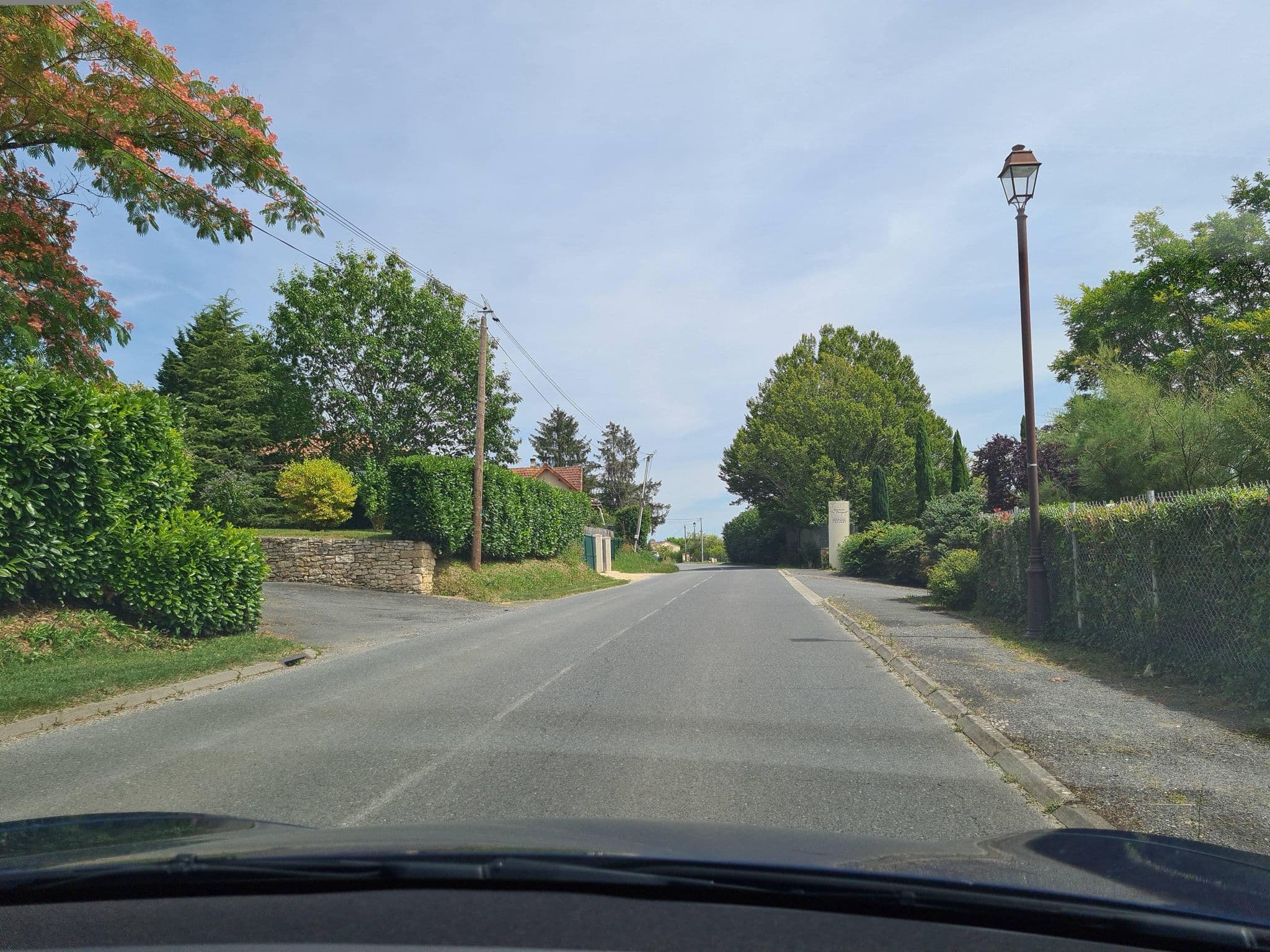 Street view near Chez Janou, Belvès — © kino (CC BY-SA · Mapillary)