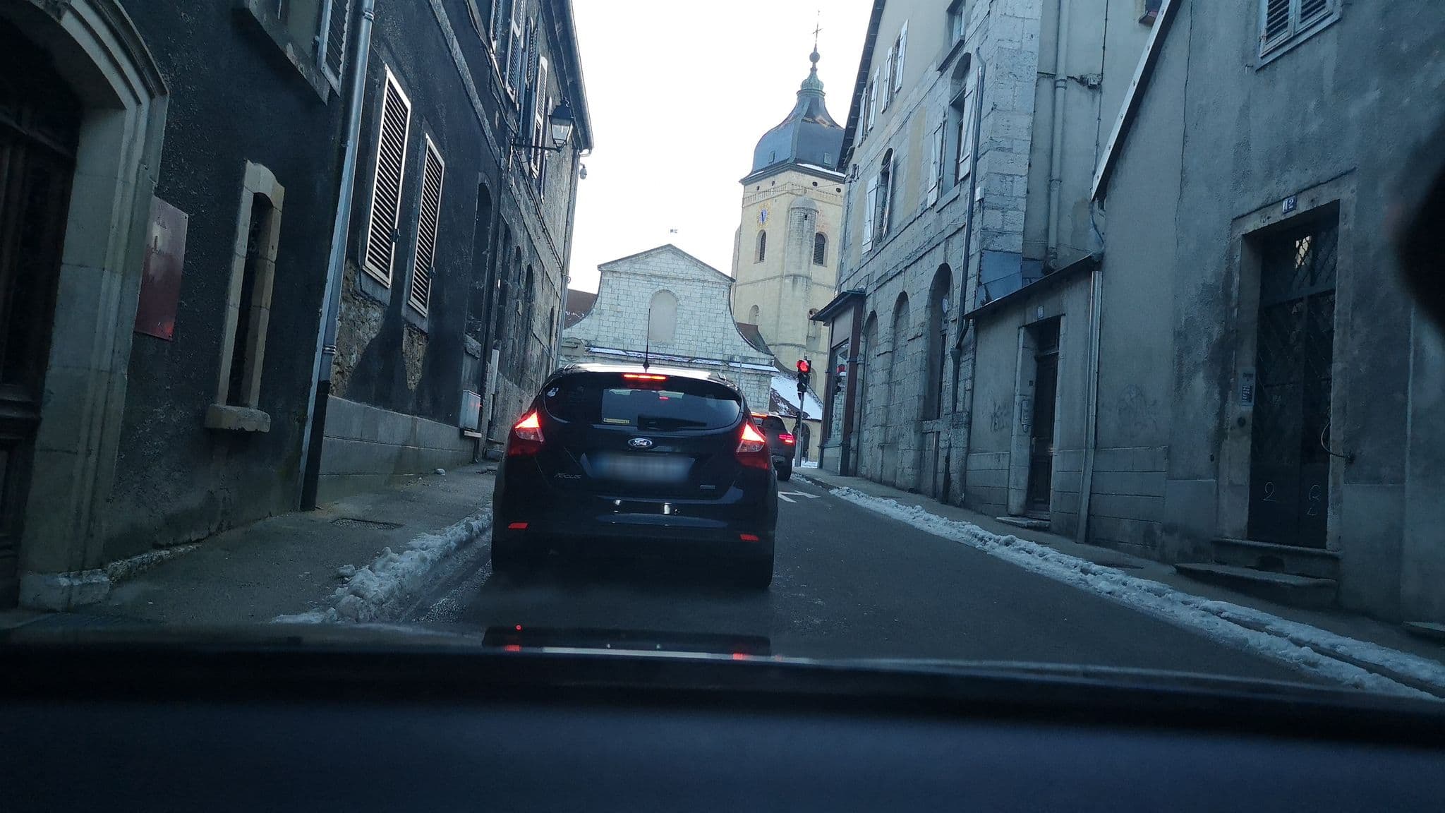 Street view near La Maison d’à Côté, Pontarlier — © globeur (CC BY-SA · Mapillary)