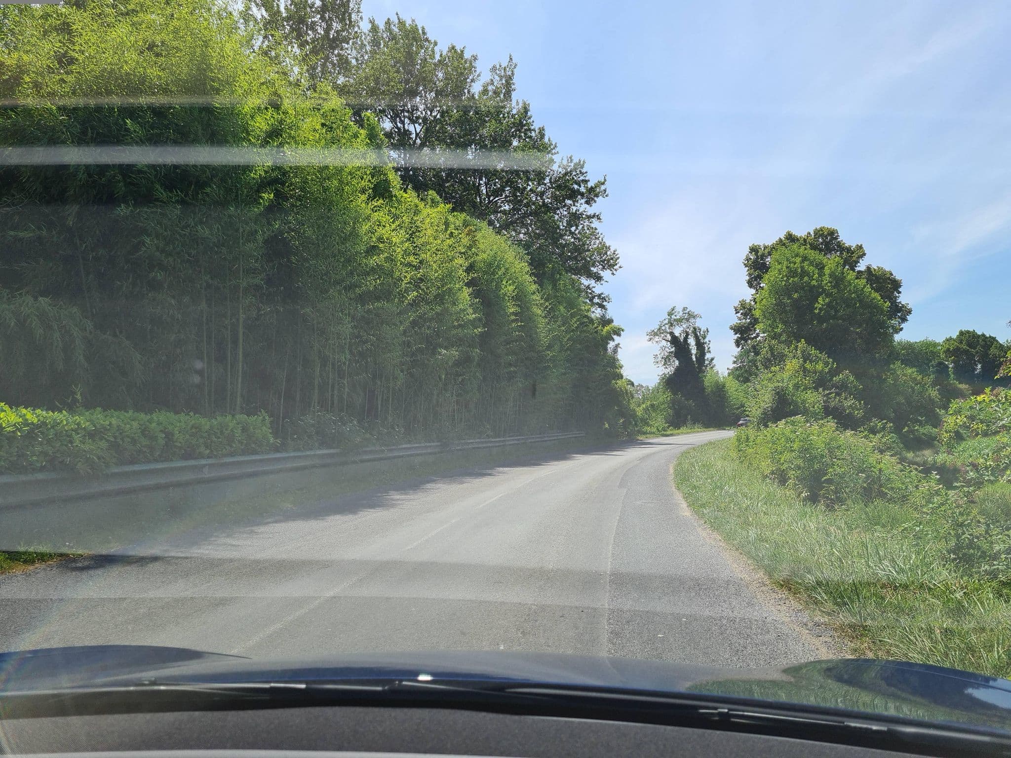 Street view near Le Moulin du Porteil, Le Bugue — © kino (CC BY-SA · Mapillary)
