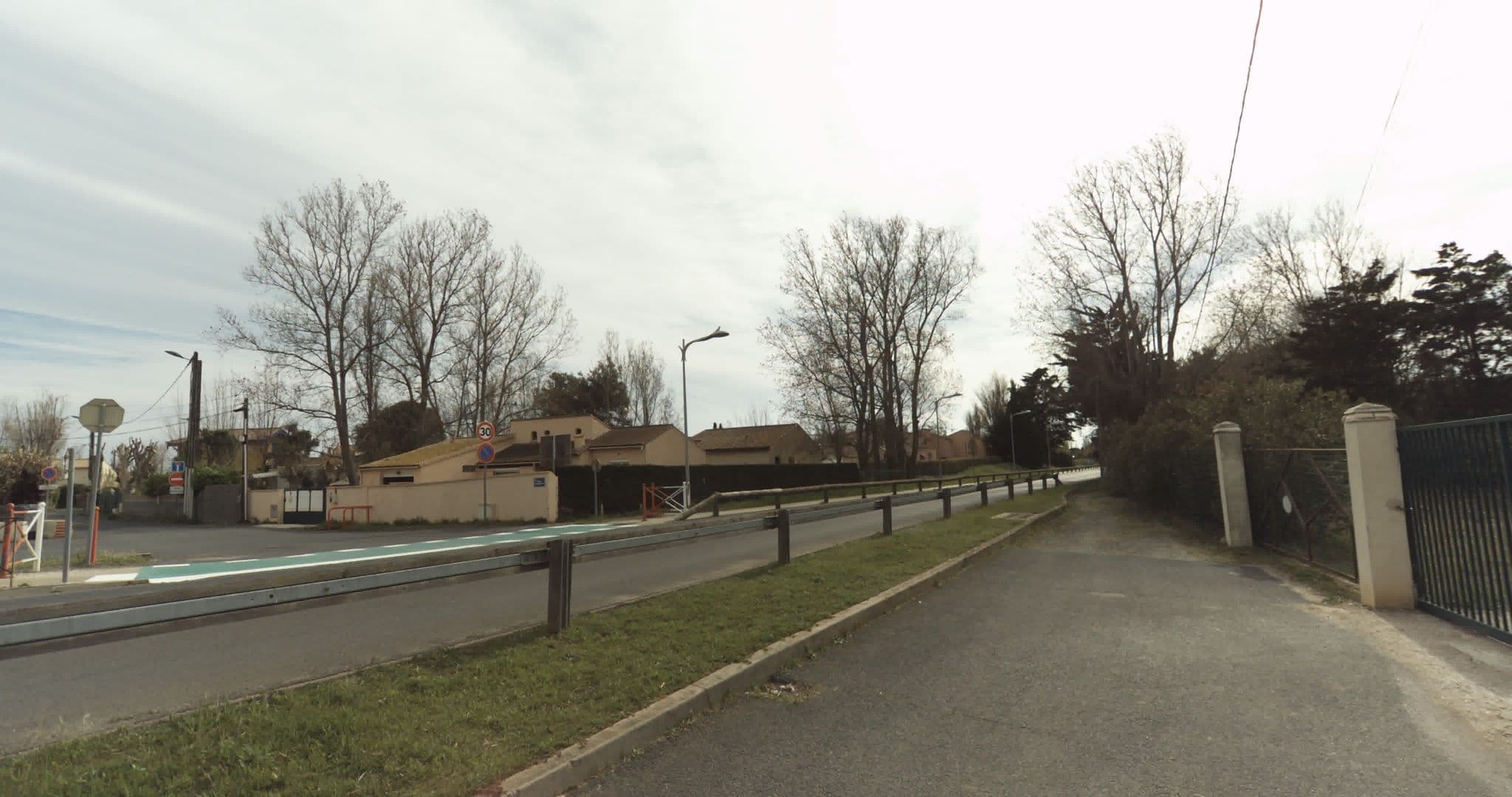 Street view near La Chaumière, Marseillan — © sogefi (CC BY-SA · Mapillary)