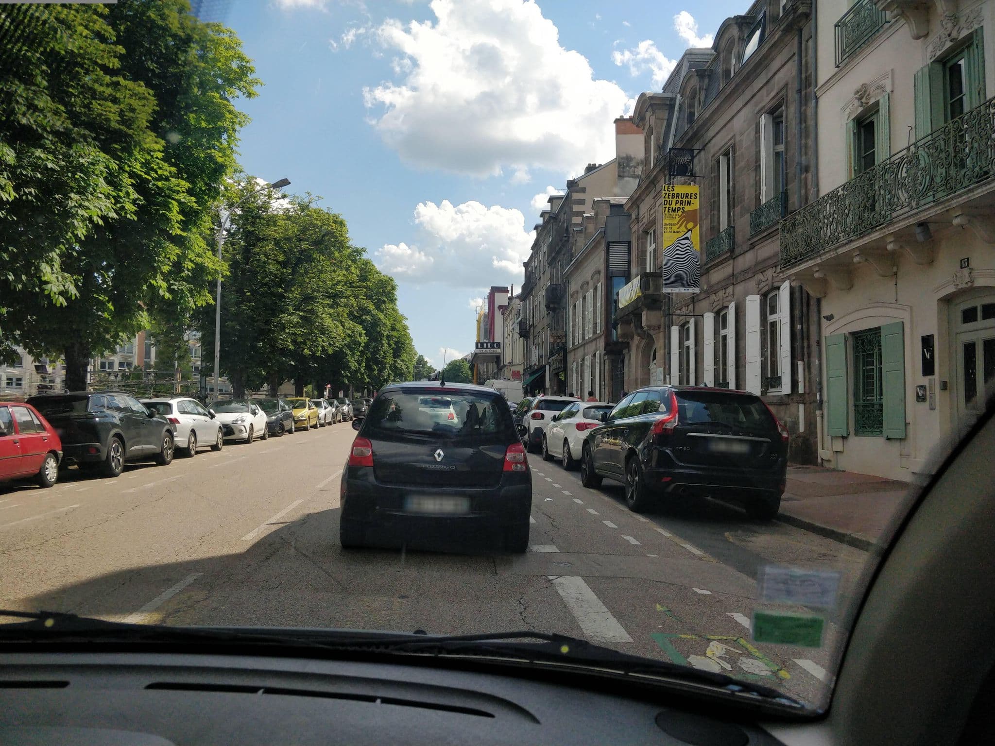 Street view near villa 13, Limoges — © philou87 (CC BY-SA · Mapillary)