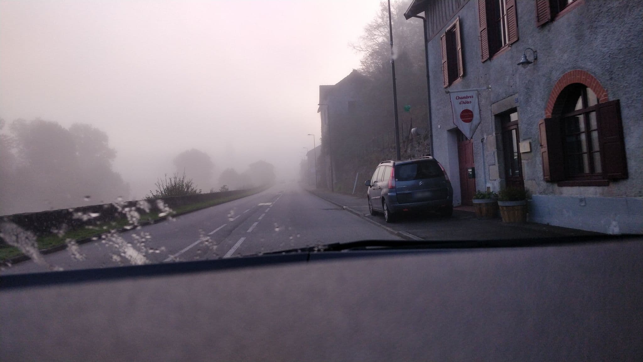 Street view near Nobl'Accueil, Saint-Léonard-de-Noblat — © philou87 (CC BY-SA · Mapillary)