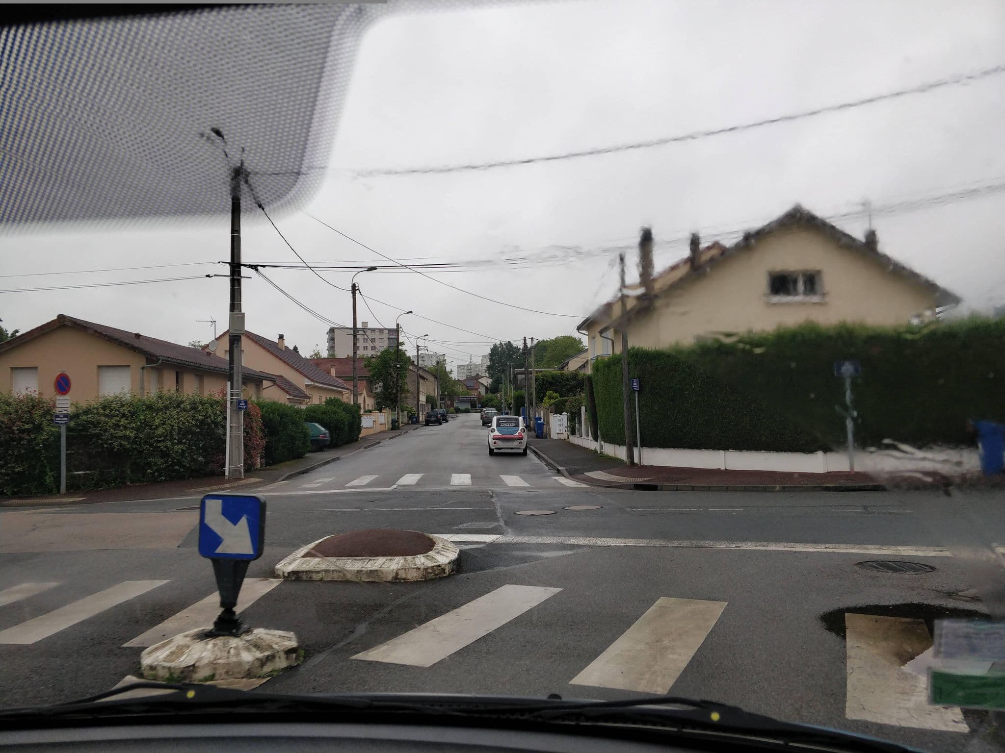 Street view near La Maison du Monde, Limoges — © philou87 (CC BY-SA · Mapillary)