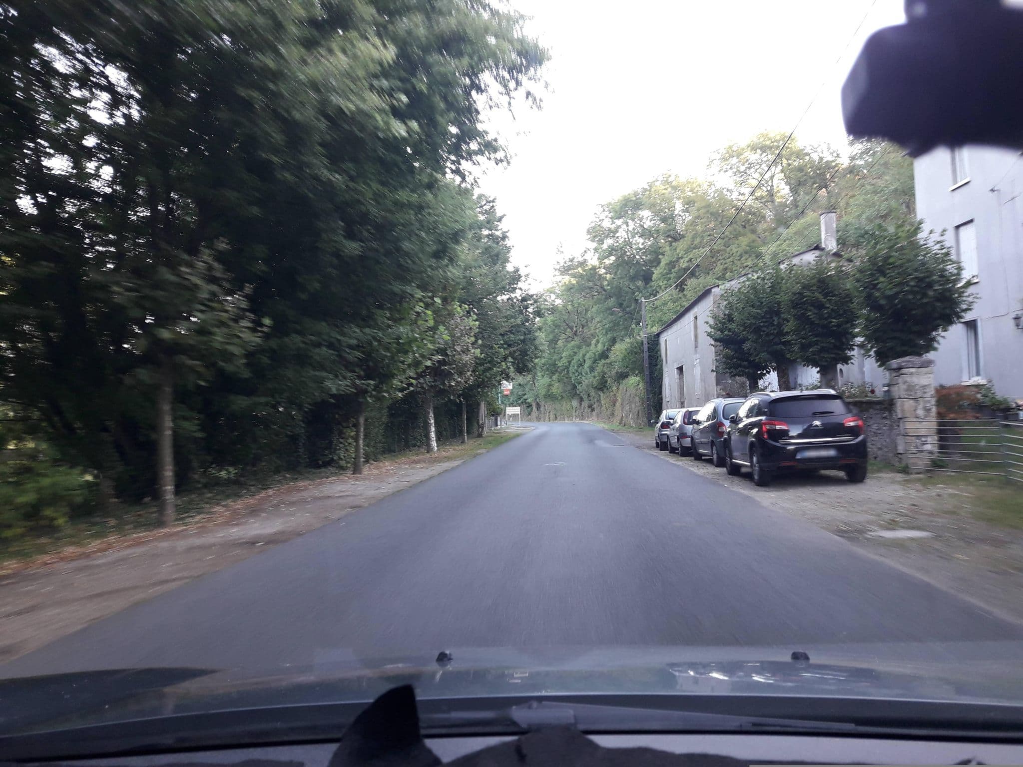 Street view near Maison des Ribieres, Confolens — © eric_s (CC BY-SA · Mapillary)