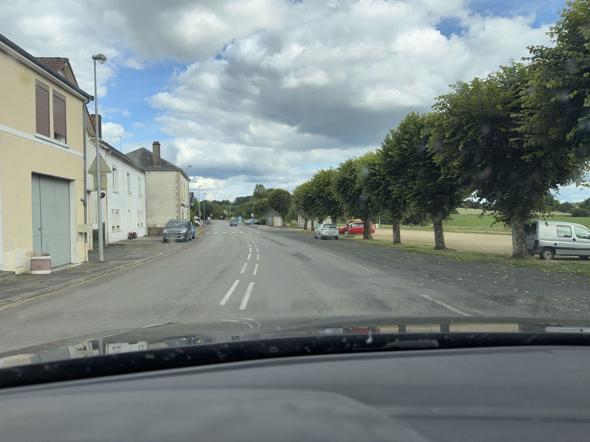 Street view near Les Cerfs de Laplaud, Saint-Yrieix-la-Perche — © Stef237 (CC BY-SA · Mapillary)