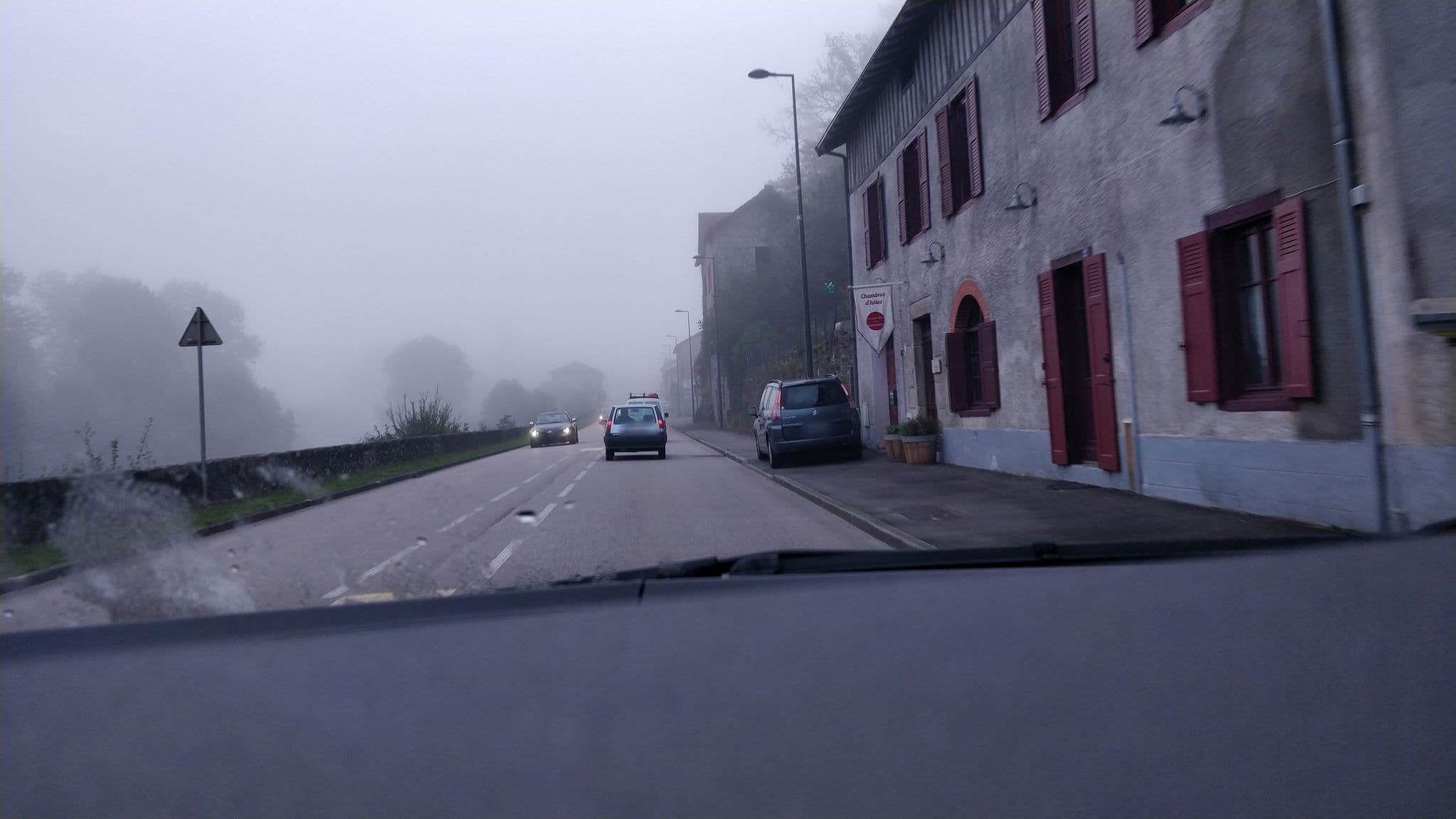 Street view near La Coulée Douce de Noblat, Saint-Léonard-de-Noblat — © philou87 (CC BY-SA · Mapillary)
