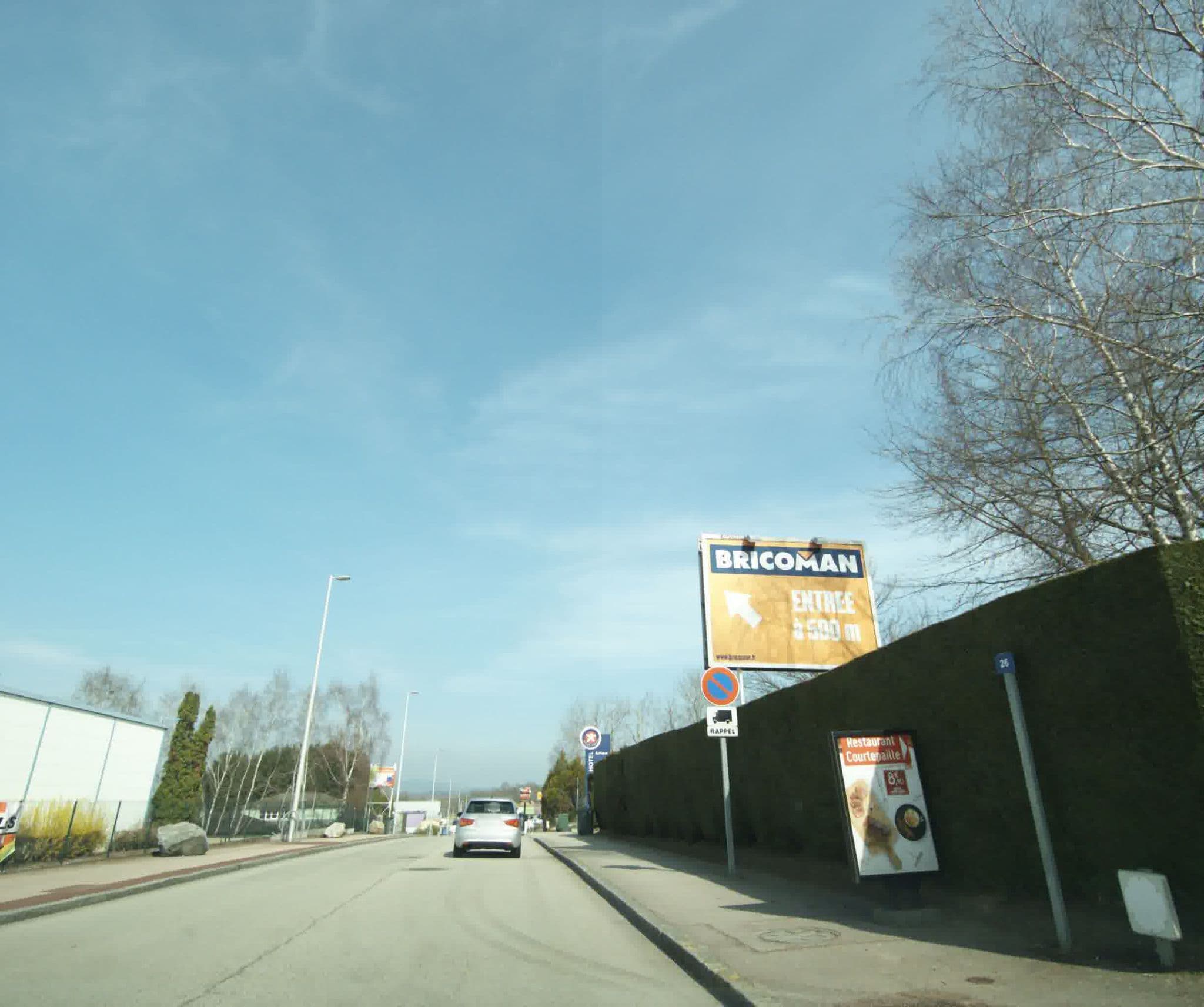 Street view near Ibis Hotel North, Rilhac-Rancon — © sogefi (CC BY-SA · Mapillary)