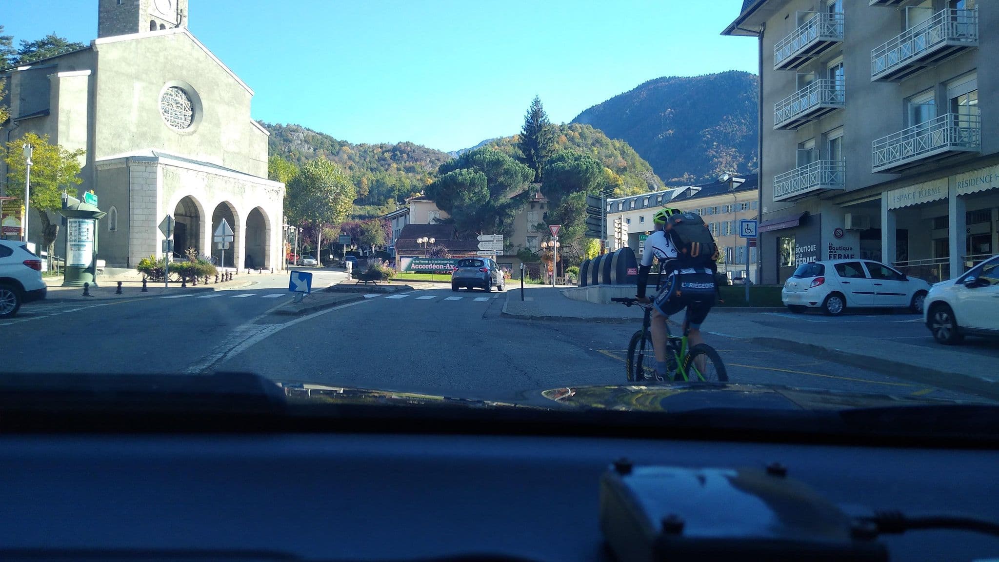 Street view near Le Grand Tétras, Ax-les-Thermes — © rhum (CC BY-SA · Mapillary)