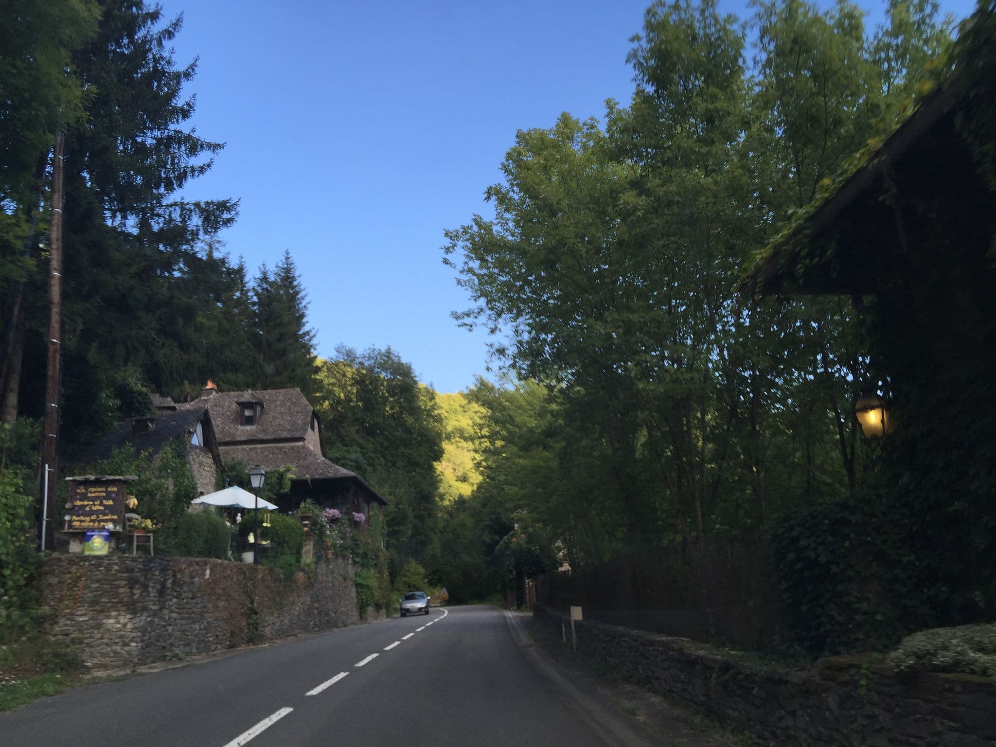 Street view near Restaurant Hervé Busset Conques, Firmi — © geraldchatagnon (CC BY-SA · Mapillary)