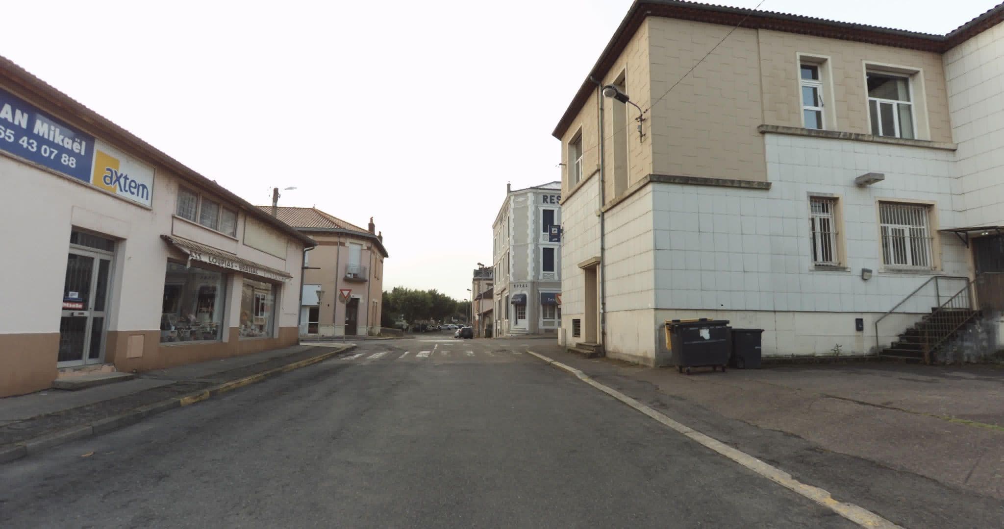 Street view near Hôtel Moderne, Decazeville — © sogefi (CC BY-SA · Mapillary)
