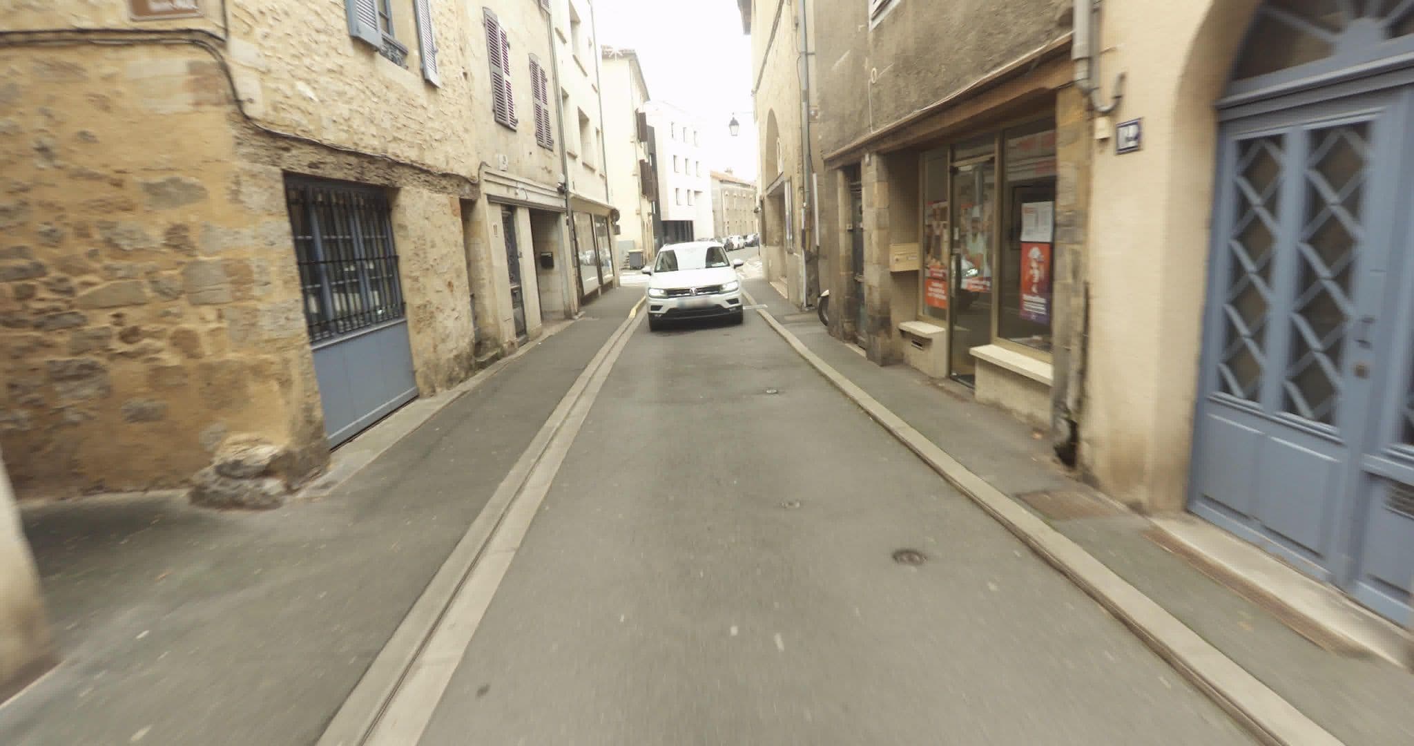Street view near Le Clos Saint Paul, Figeac — © sogefi (CC BY-SA · Mapillary)