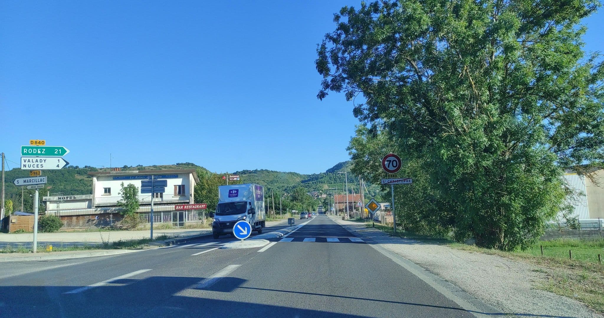 Street view near Relais du Vallon, Saint-Christophe-Vallon — © yod4z (CC BY-SA · Mapillary)