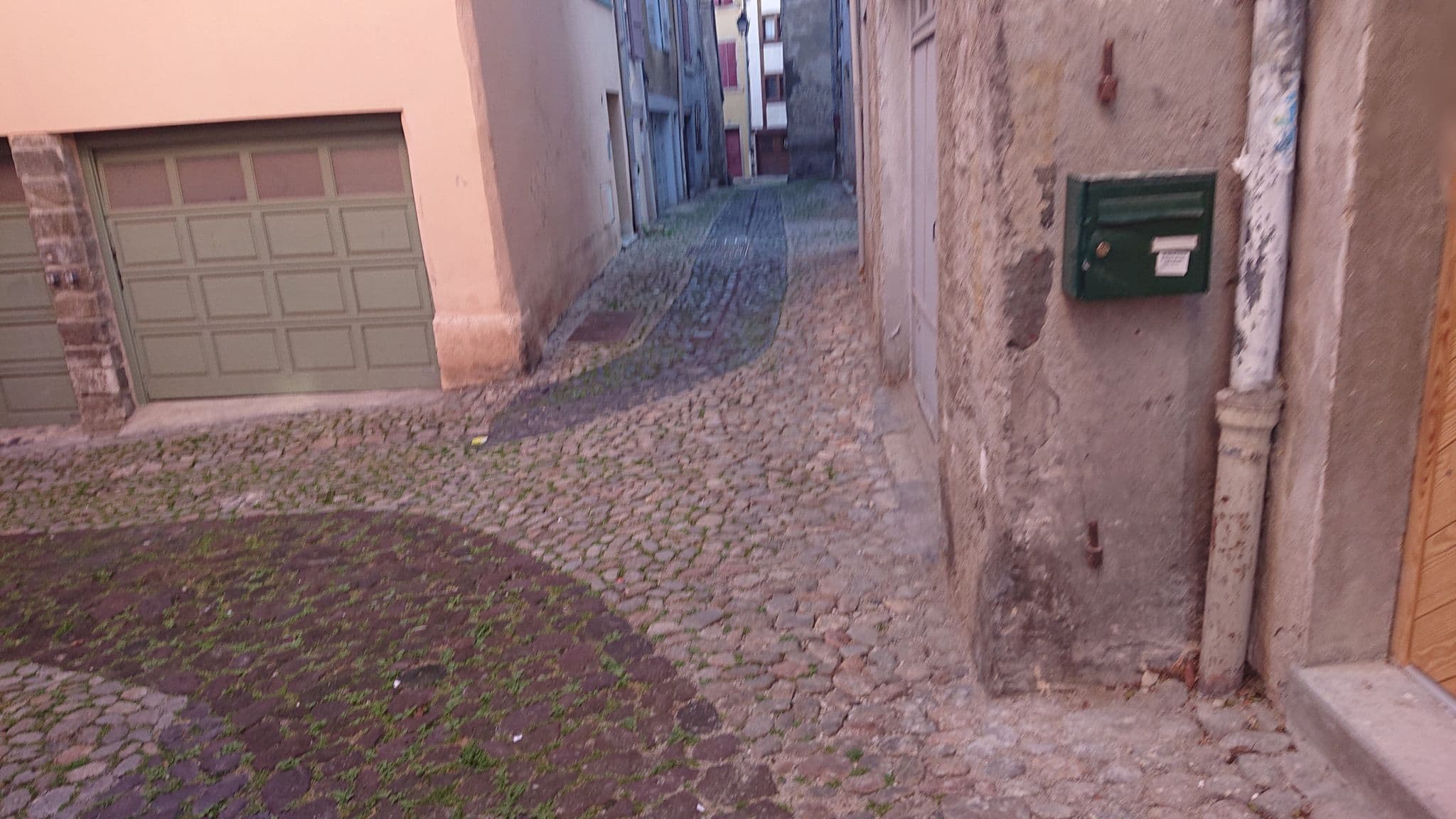 Street view near Hotel Saint Jacques, Le Puy-en-Velay — © pierrejego (CC BY-SA · Mapillary)