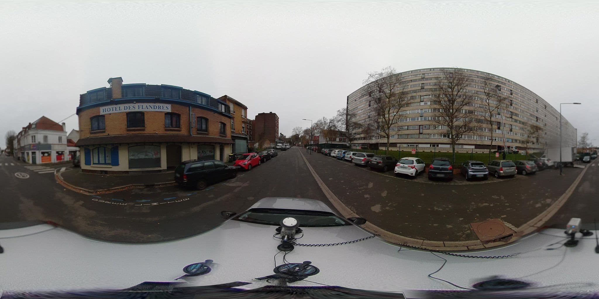 Street view near Hôtel des Flandres, Croix — © meldig (CC BY-SA · Mapillary)