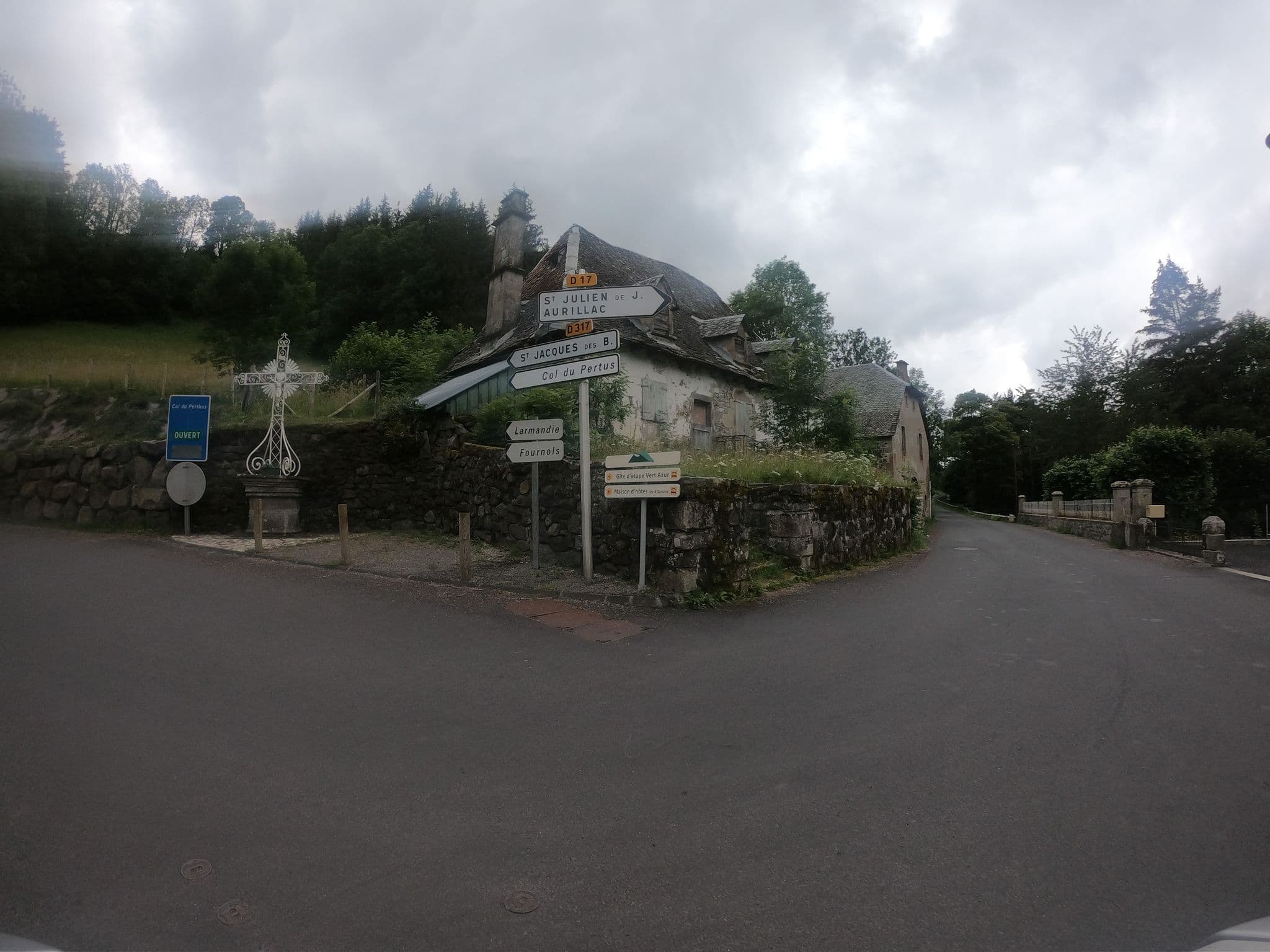 Street view near Syndicat Mixte du Puy Mary, Vic-sur-Cère — © joostjakob (CC BY-SA · Mapillary)