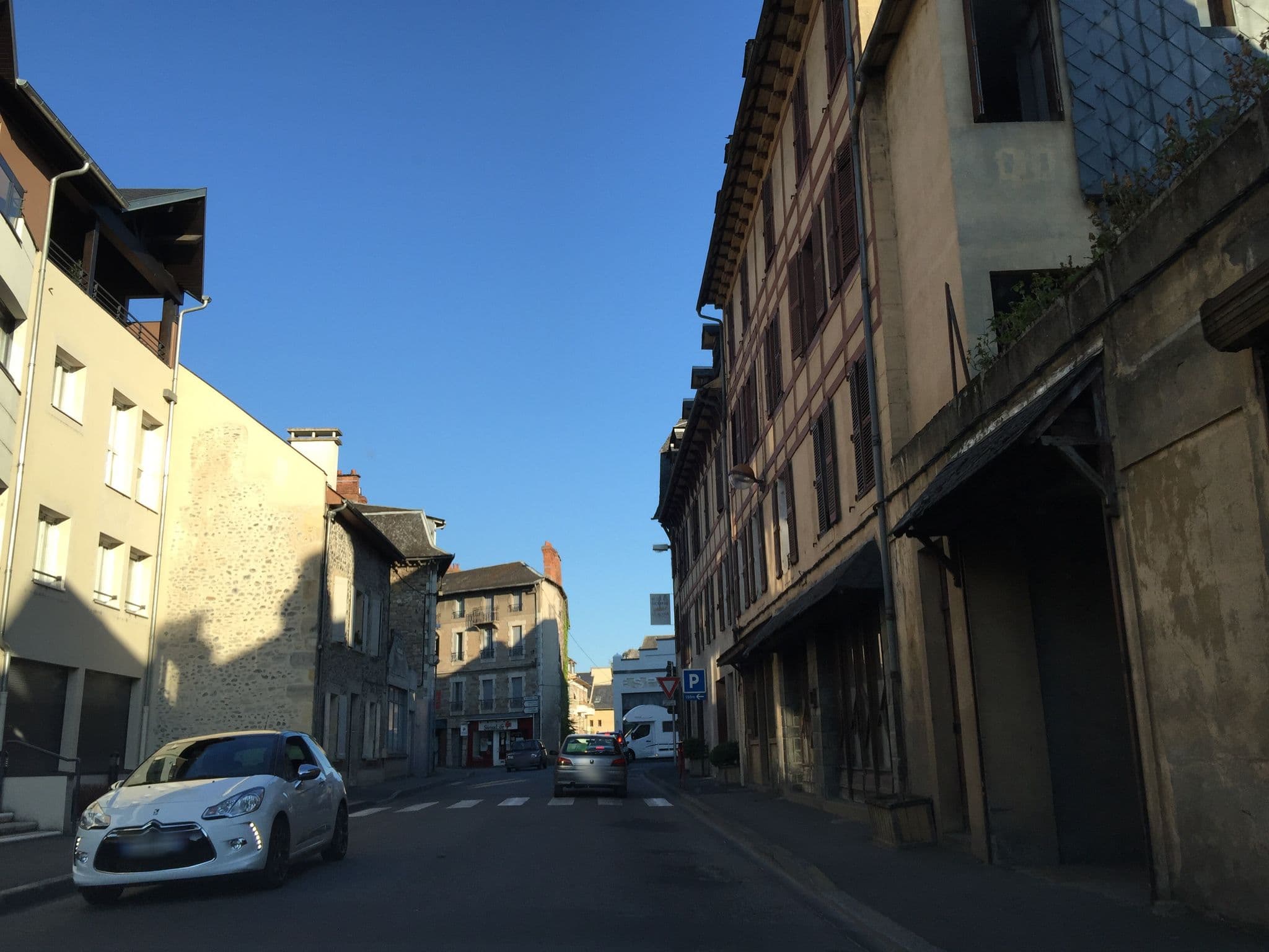 Street view near Hôtel De France, Espalion — © geraldchatagnon (CC BY-SA · Mapillary)