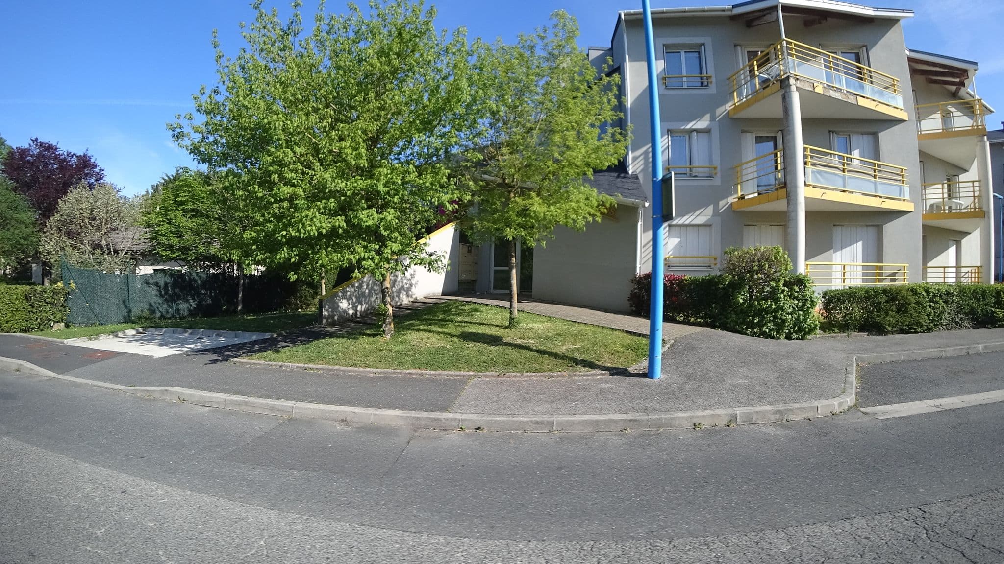 Street view near Mazars Pierre, Rodez — © yod4z (CC BY-SA · Mapillary)