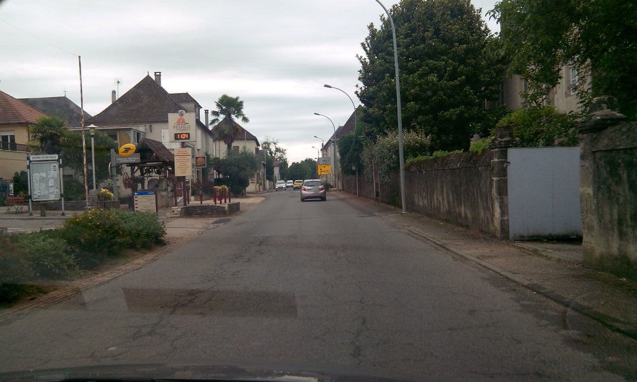 Street view near Caisse Centrale Activité Sociale, Vayrac — © alainproviste (CC BY-SA · Mapillary)