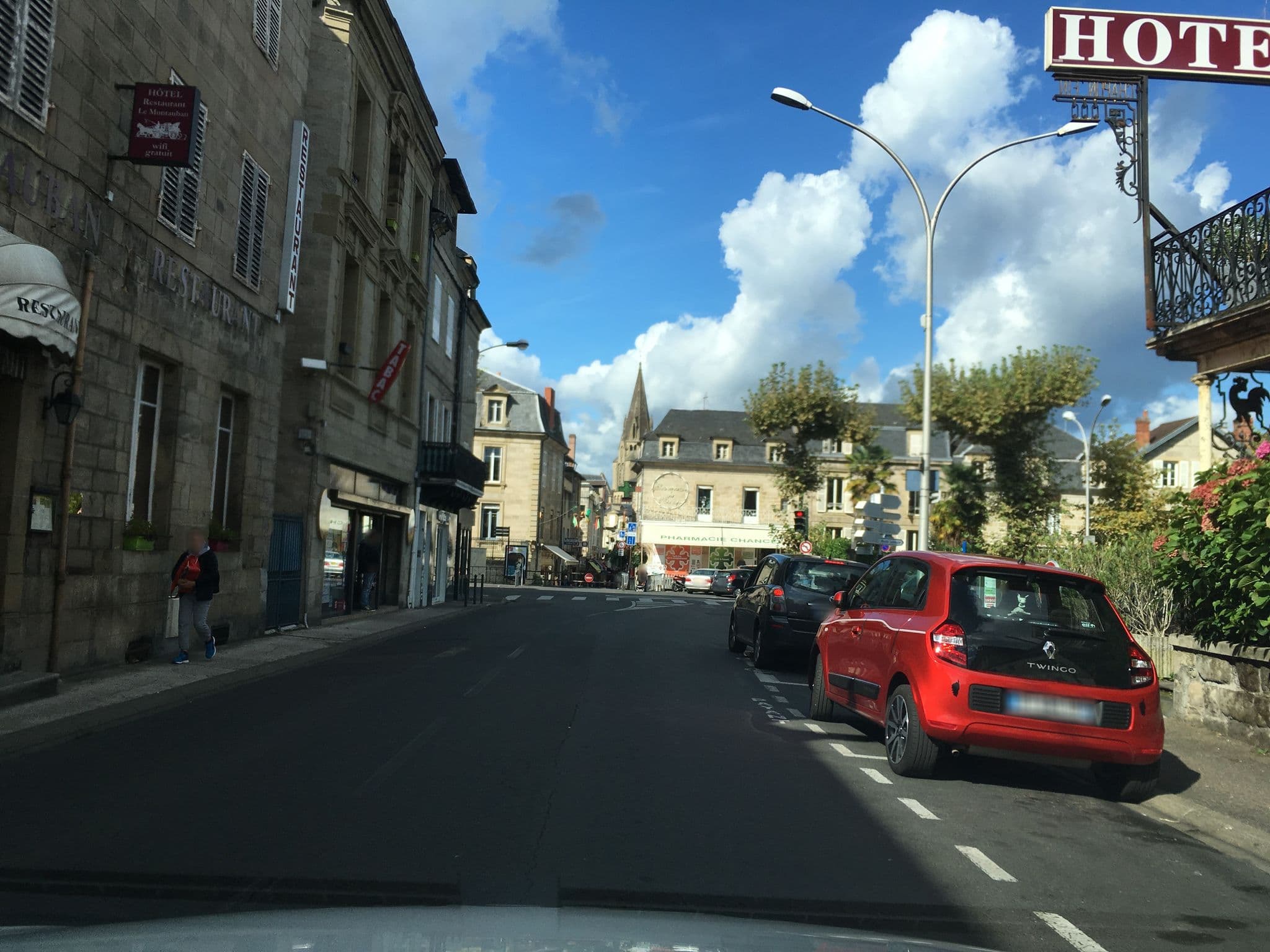 Street view near Hôtel la Réserve de Brive, Brive-la-Gaillarde — © mappy_sa (CC BY-SA · Mapillary)