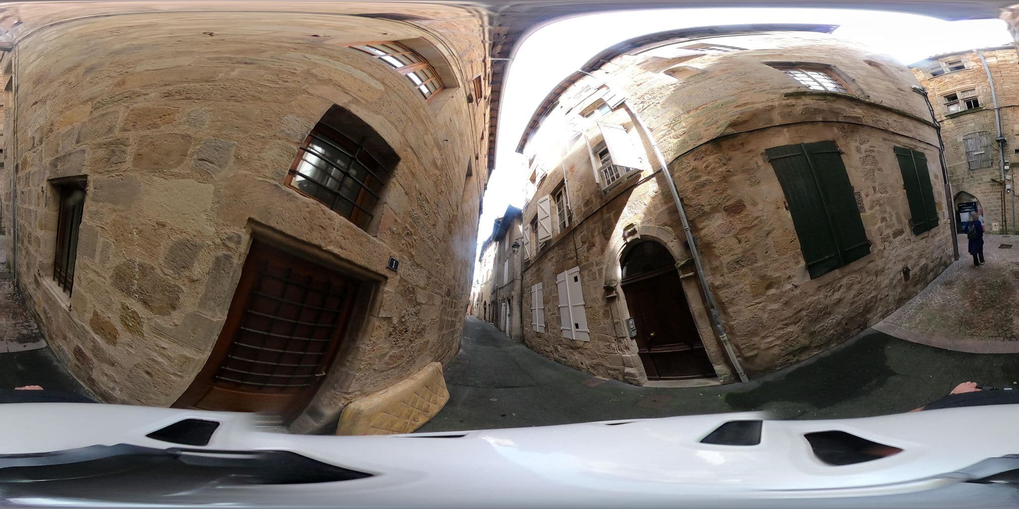 Street view near Studio de la Halle., Figeac — © sogefi (CC BY-SA · Mapillary)