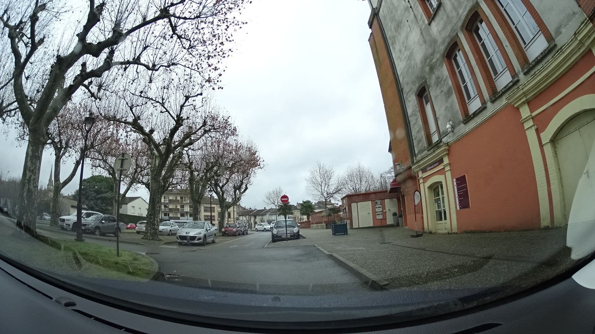 Street view near Moulin de Moissac, Moissac — © sashazykov (CC BY-SA · Mapillary)