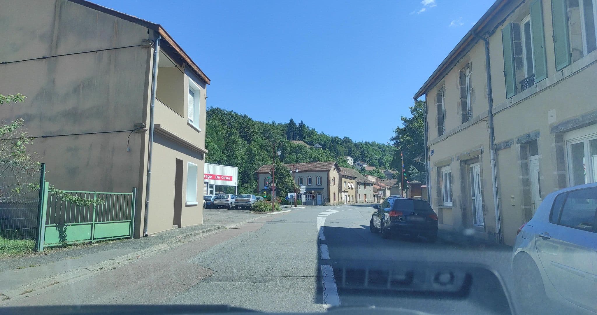 Street view near La Villa Anatole, Cransac-les-Thermes — © yod4z (CC BY-SA · Mapillary)
