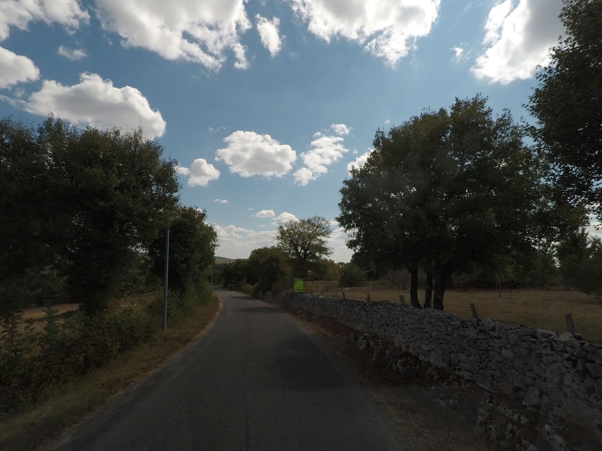 Street view near Oasis Graine De Vie, Cajarc — © yaron (CC BY-SA · Mapillary)