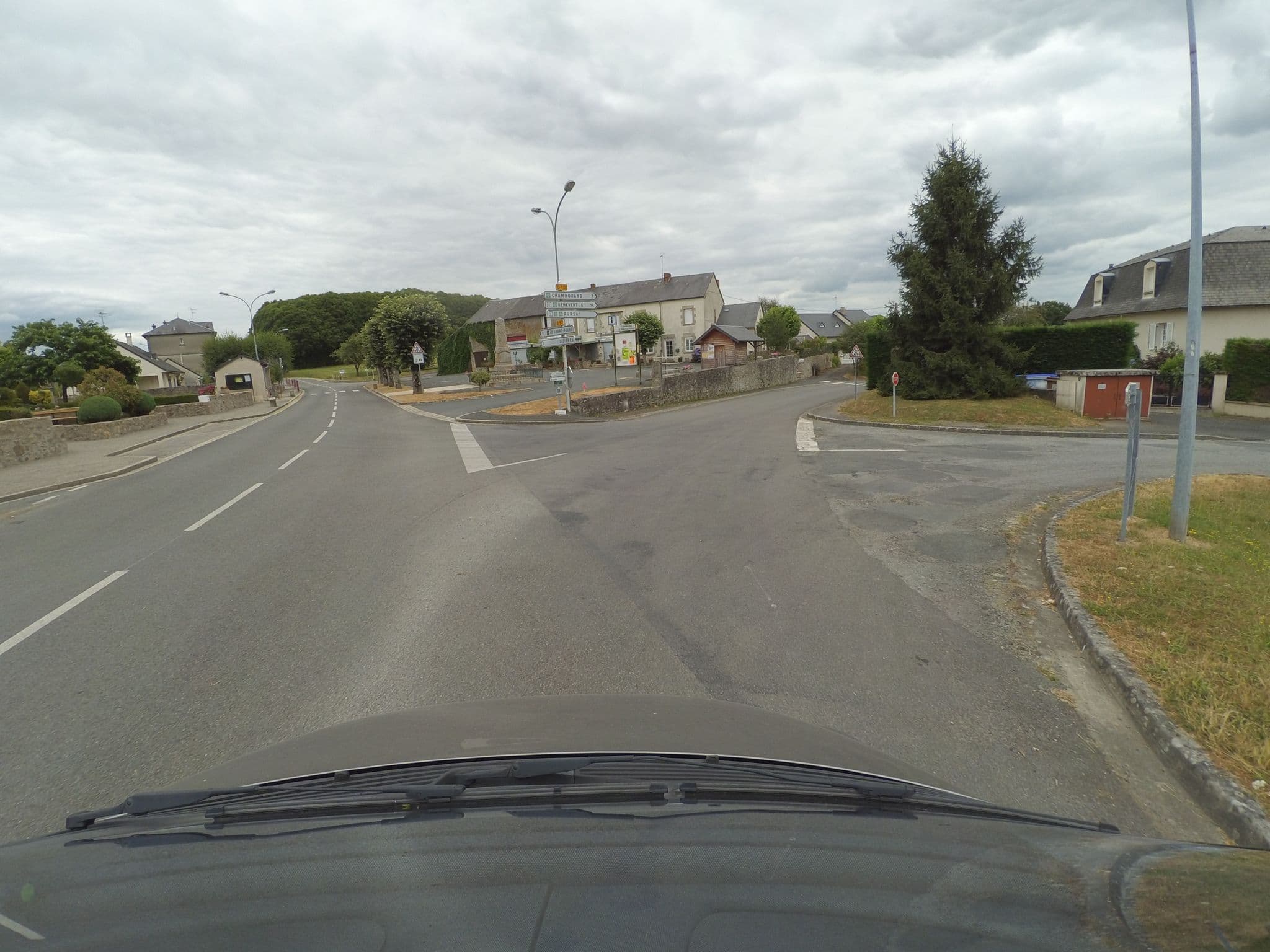 Street view near Ninety-9 Resort Loei, La Souterraine — © stephanep (CC BY-SA · Mapillary)