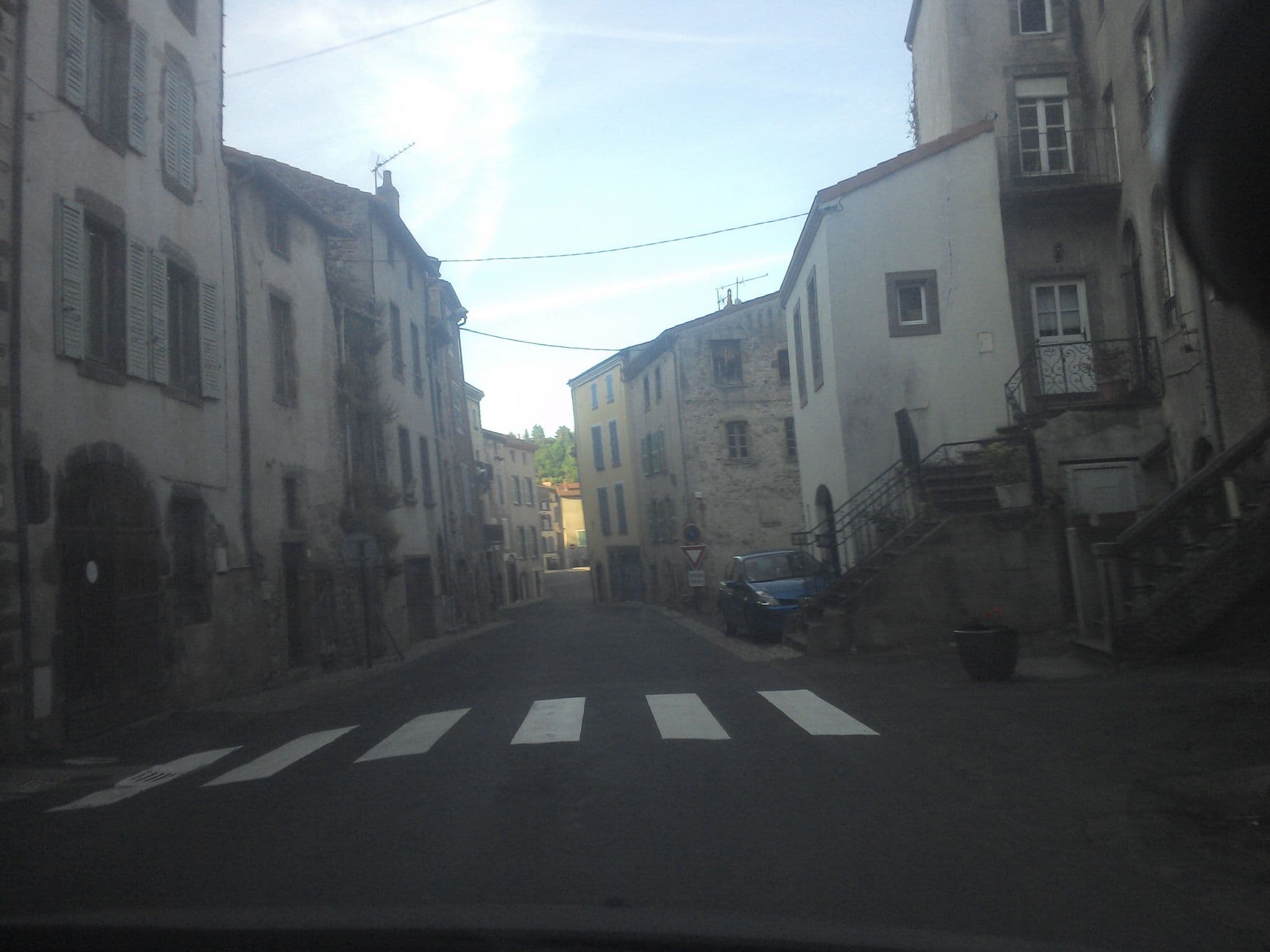 Street view near Les Insolites de Champeix, Champeix — © zaizone (CC BY-SA · Mapillary)