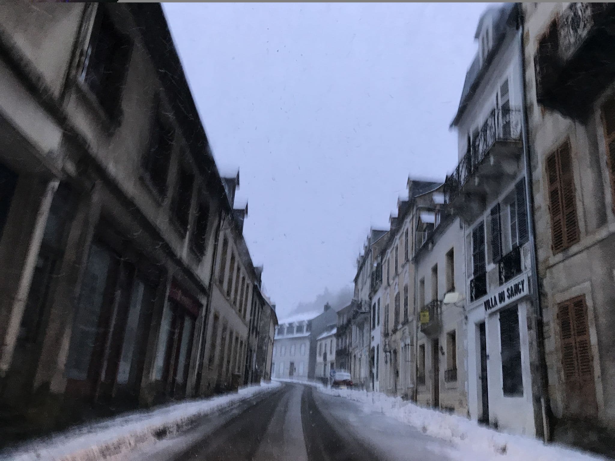 Street view near Rez de jardin, La Bourboule — © fpm (CC BY-SA · Mapillary)