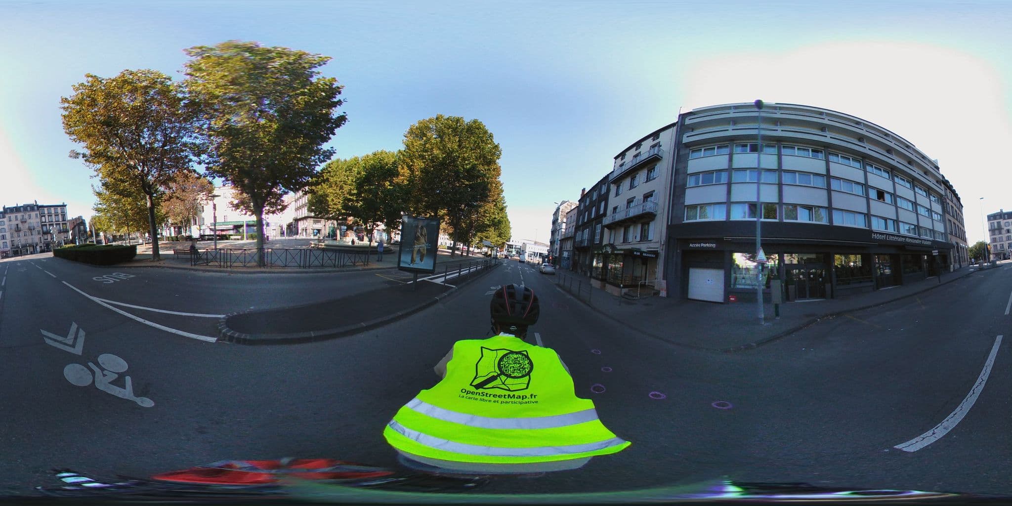 Street view near Best Western Plus Hotel Litteraire Alexandre Vialatte, Clermont-Ferrand — © nicolasdumoulin (CC BY-SA · Mapillary)