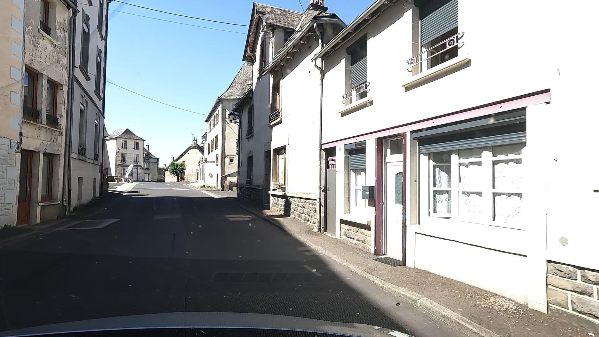 Street view near Hotel du Nord, Condat — © vinisa (CC BY-SA · Mapillary)