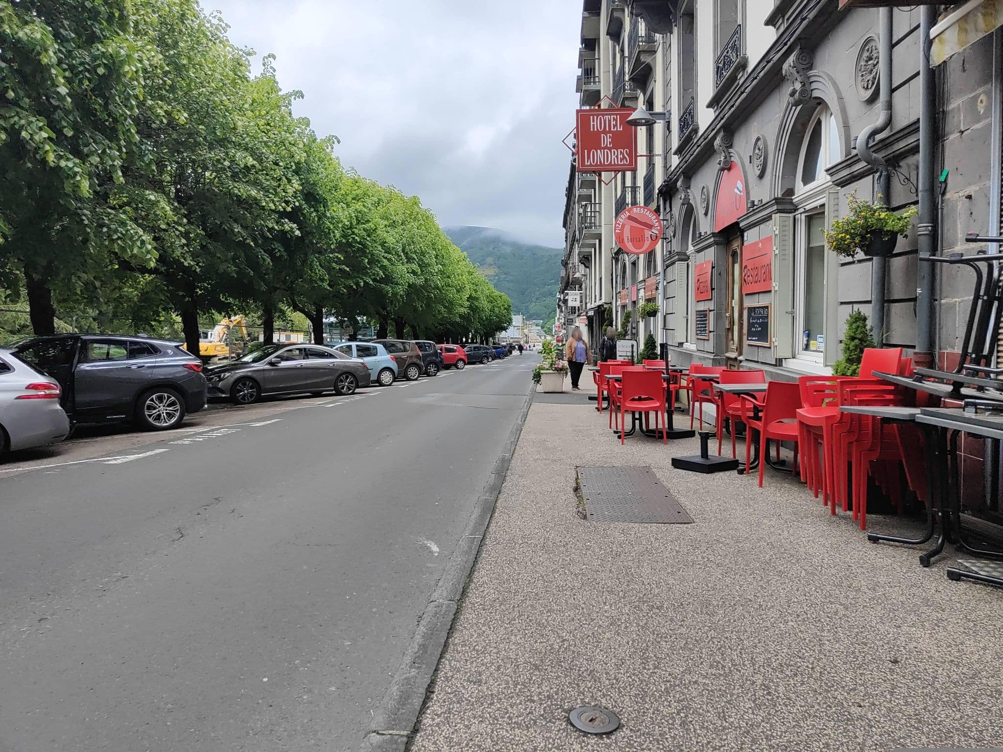 Street view near Hôtel de Londres, Mont-Dore — © philou87 (CC BY-SA · Mapillary)
